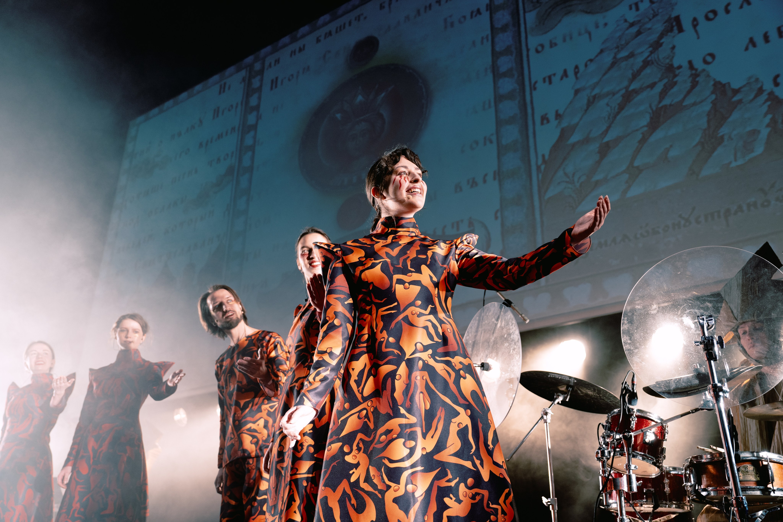 СЛОВО. Ансамбль «КОМОНЬ». @tomrus: Рустам Шагиморданов — фотограф