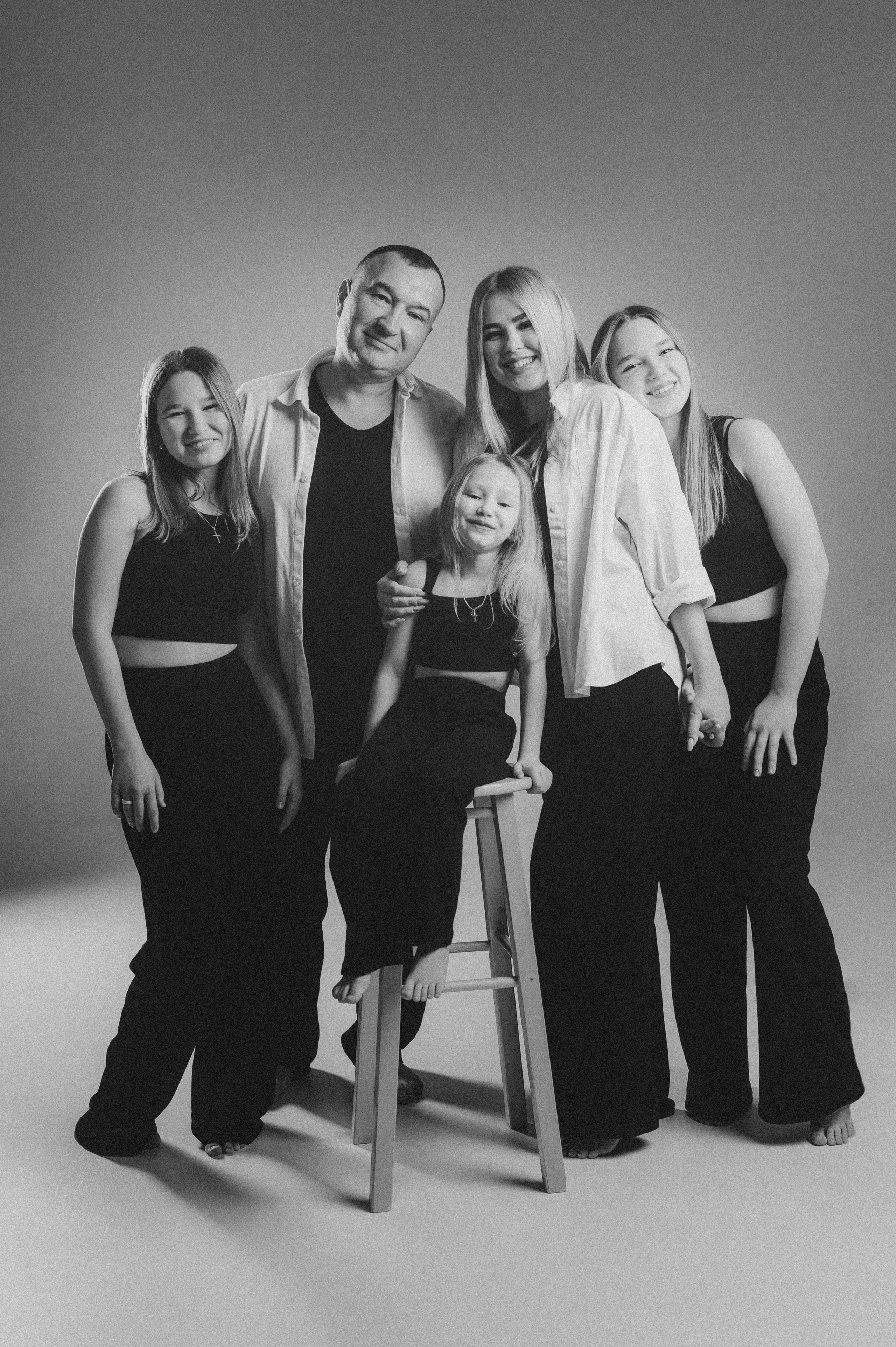 Семейная портретная студийная съемка. НЬЮБОРН ФОТОСЕССИИ, БЕРЕМЕННОСТЬ, ПОРТРЕТНЫЕ СЕМЕЙНЫЕ ФОТОСЕССИИ  Ногинск Москва ОЛЬГА ВОГЕЛЬ