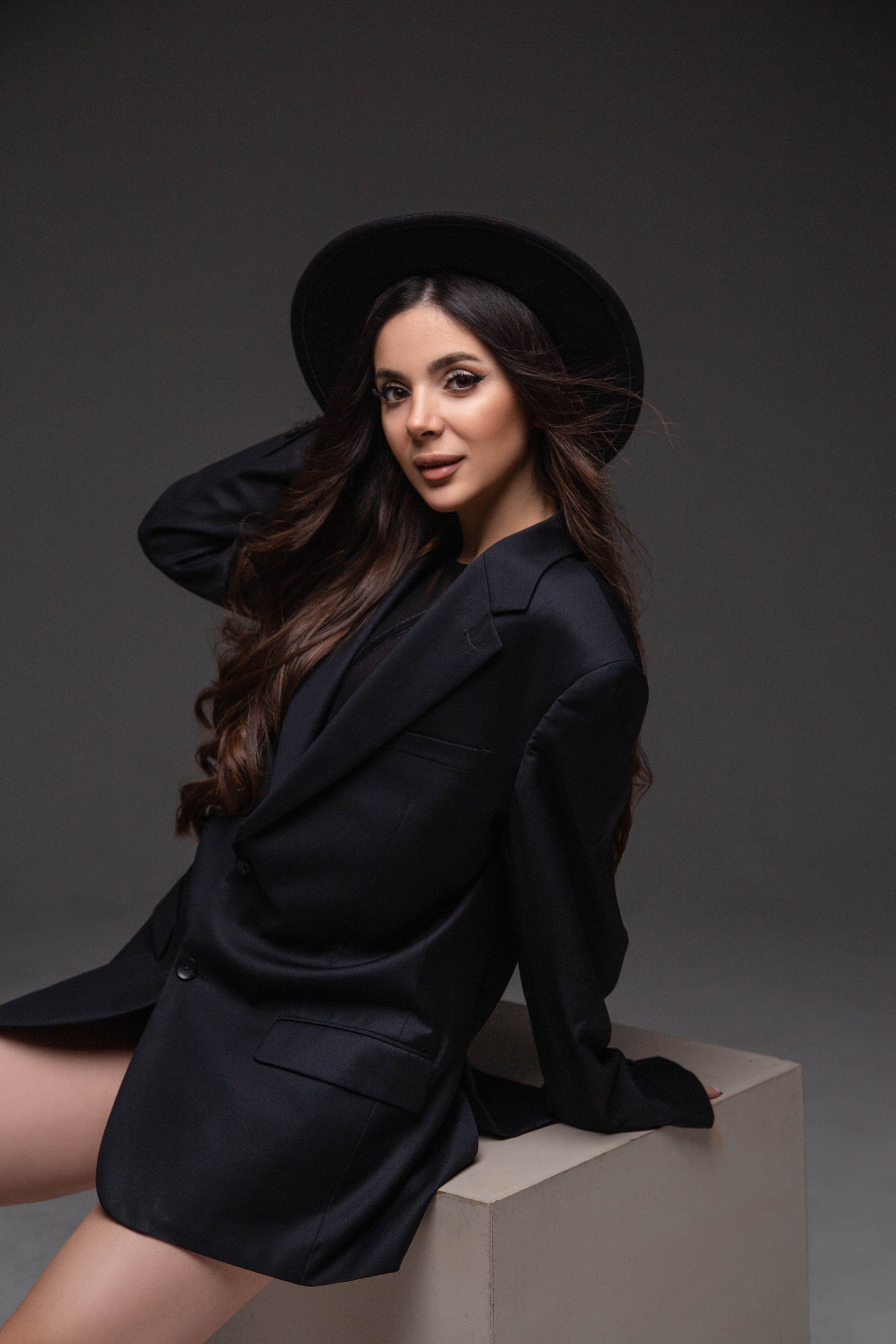 Фотосессия в студии Москвы — женский портрет и авторские образы | Анна Татаурова. Фотограф Анна Татаурова | Авторская фотосъемка в Москве