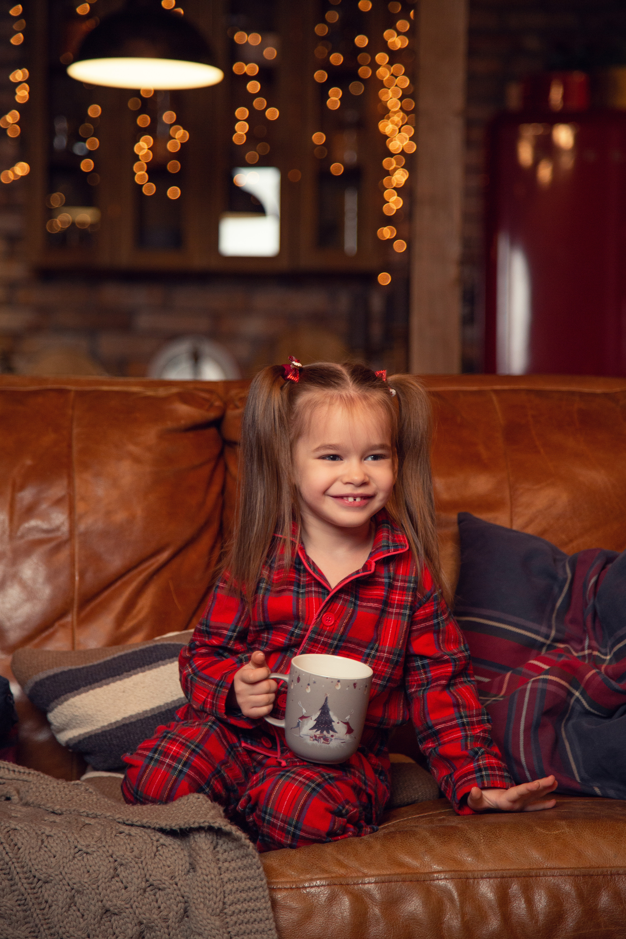 Семейная фотосессия в Москве - тёплые кадры с детьми и новогодние образы | Анна Татаурова. Фотограф Анна Татаурова | Авторская фотосъемка в Москве