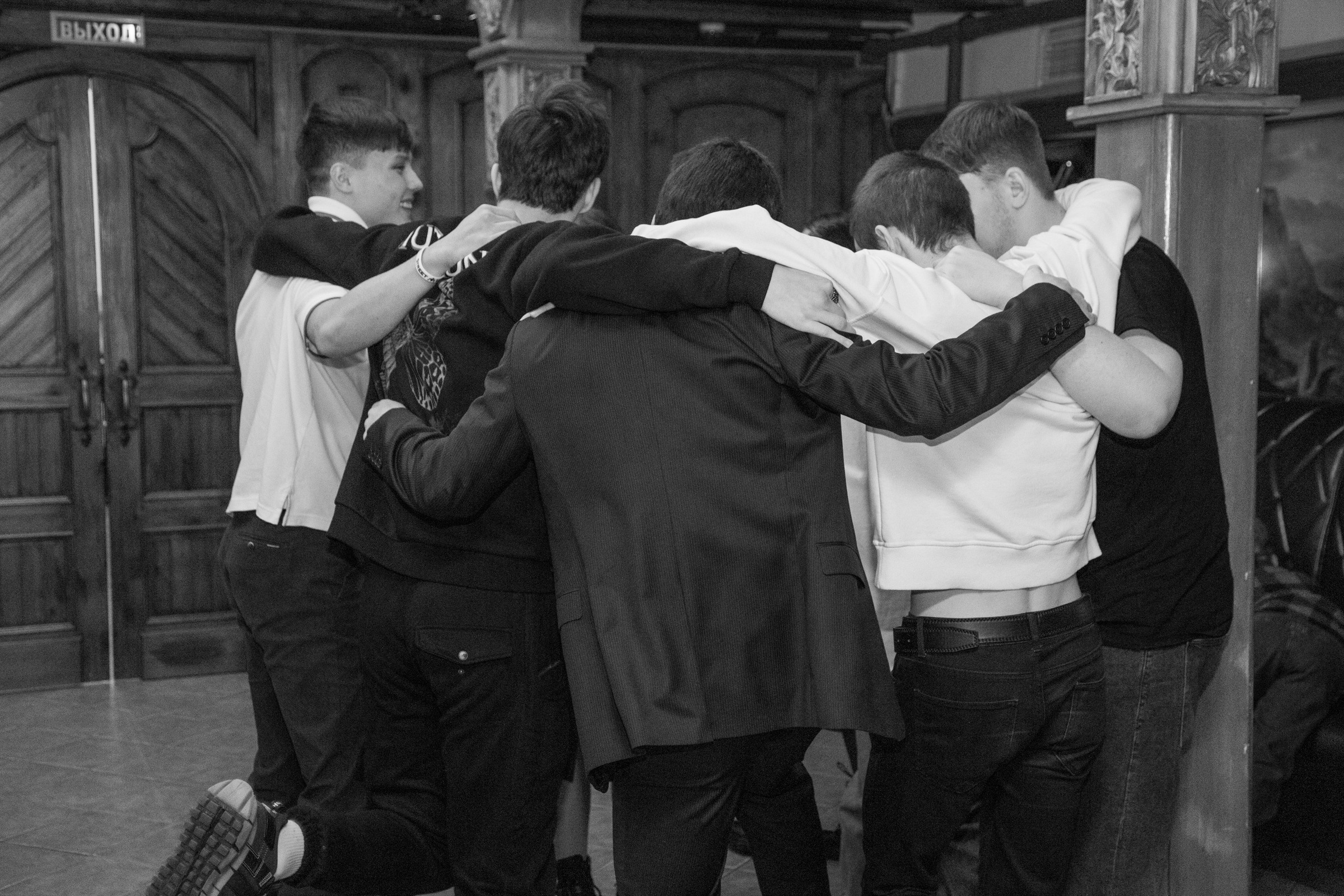 Репортажная съемка 18-летия в Москве | Яркие фото дня рождения | Анна Татаурова. Фотограф Анна Татаурова | Авторская фотосъемка в Москве