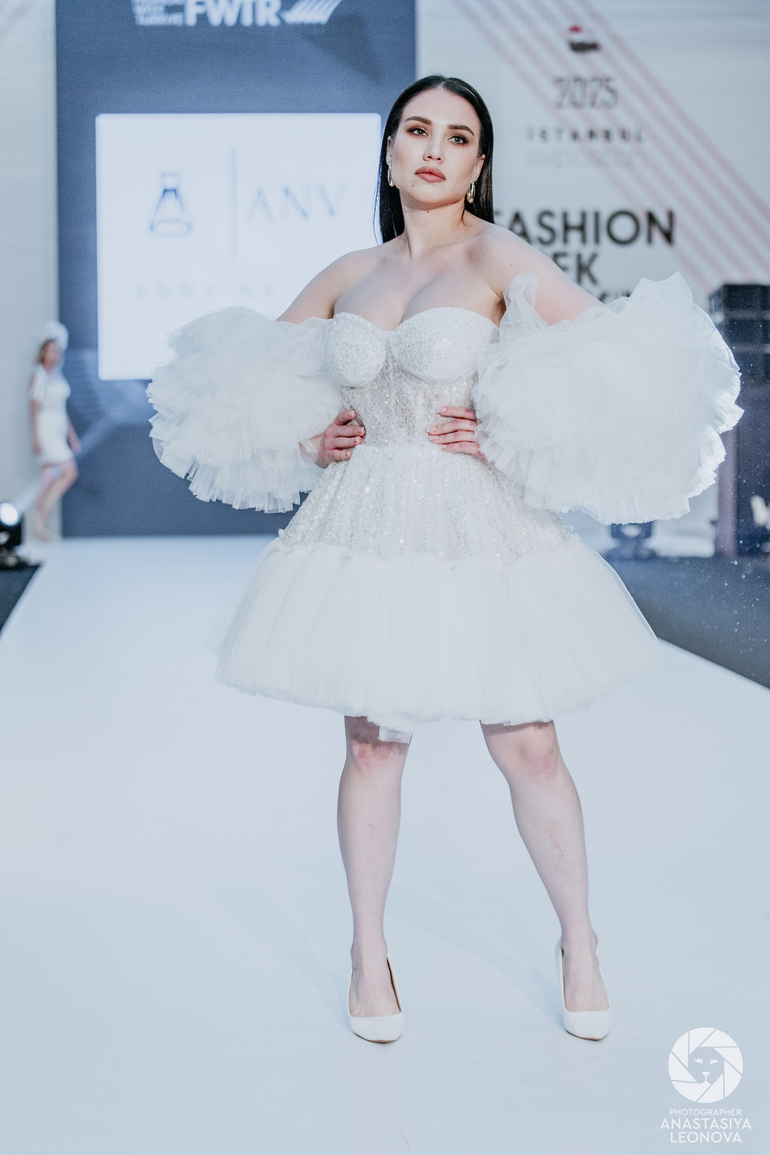 Fashion Week Türkiye [spring, 2025]. Anastasia Leonowa
