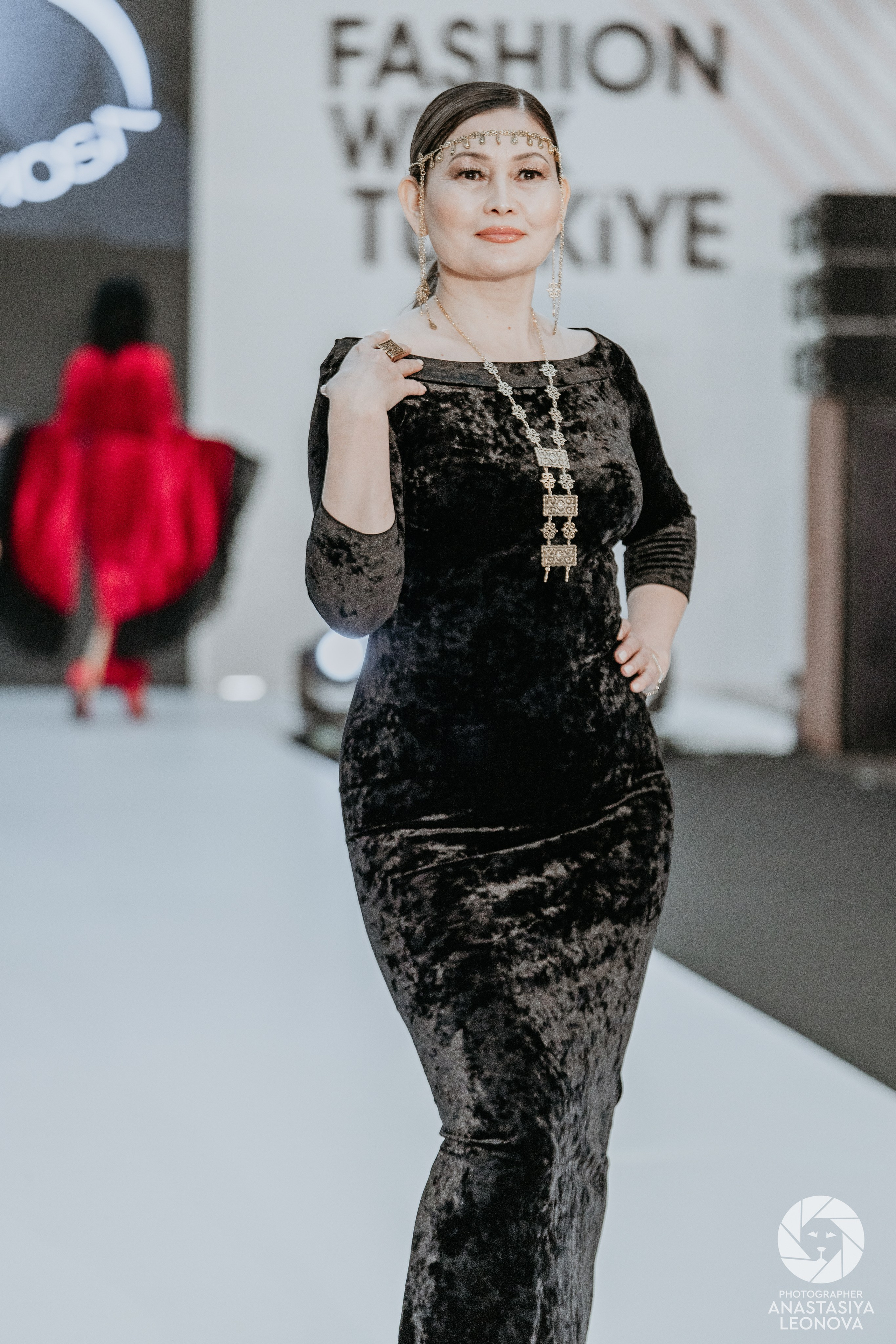 Fashion Week Türkiye [spring, 2025]. Anastasia Leonowa
