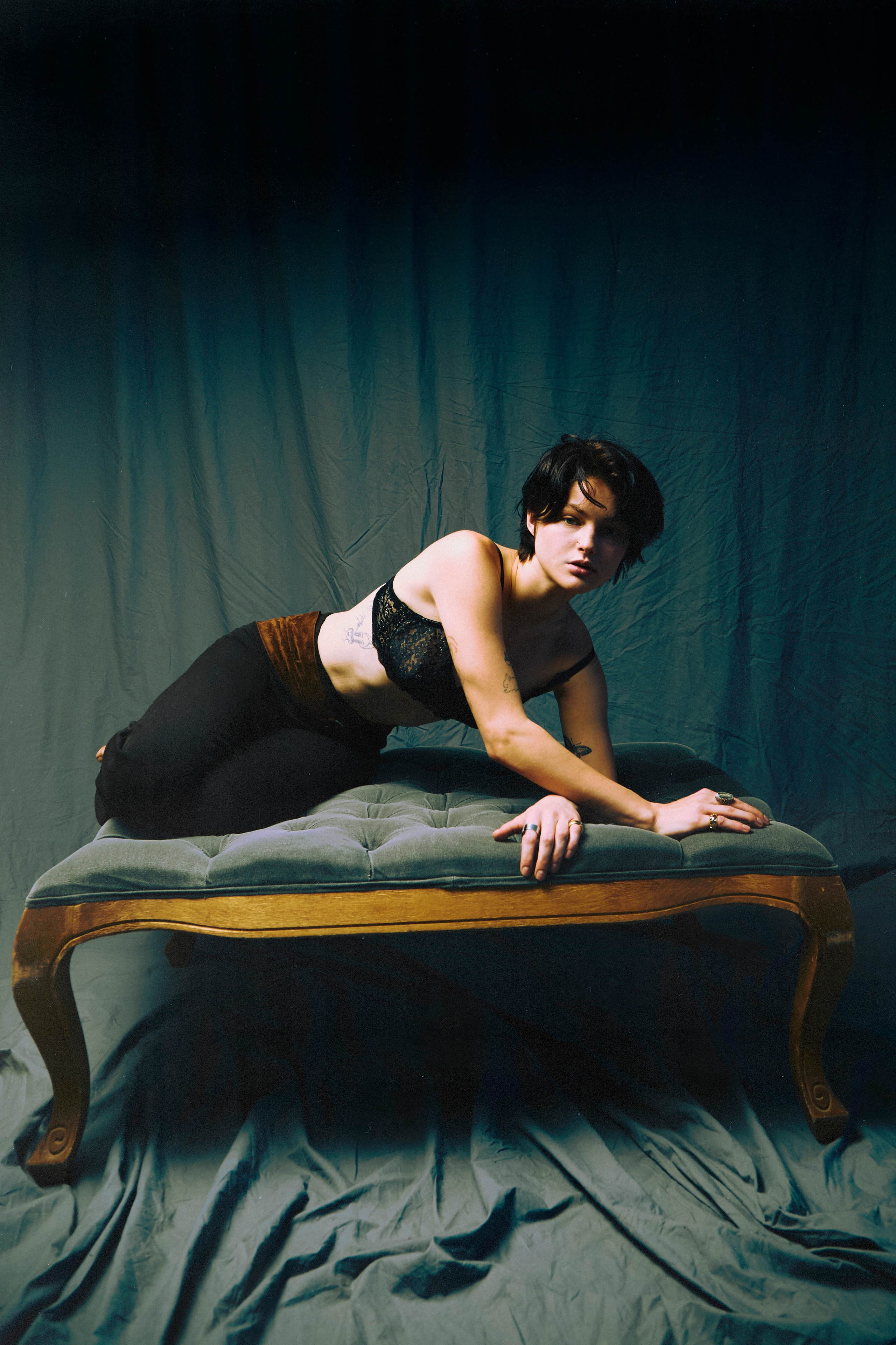 Alan (lumpenmen). Arina Kharakhashian