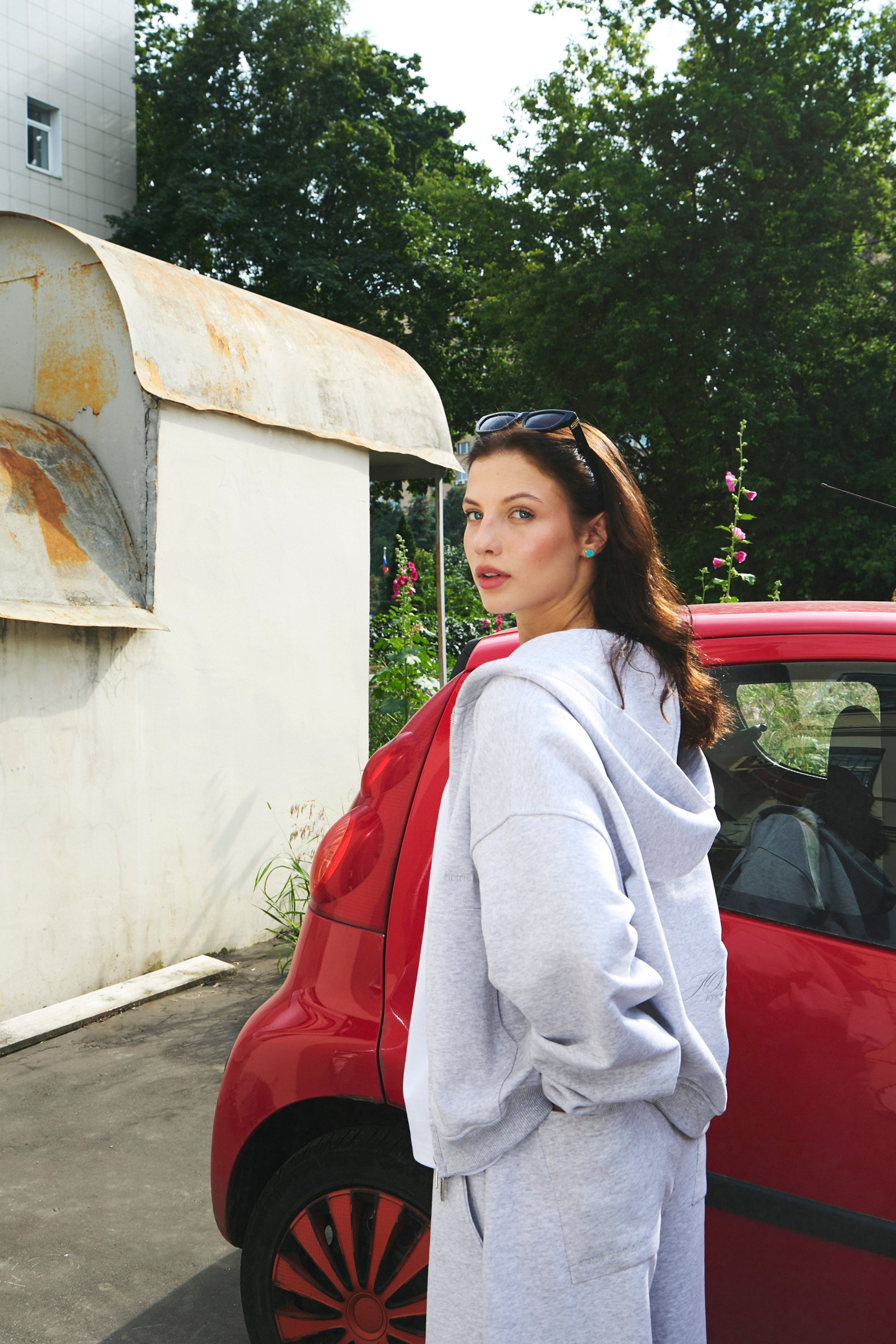 Acme Du Plaisir. Arina Kharakhashian