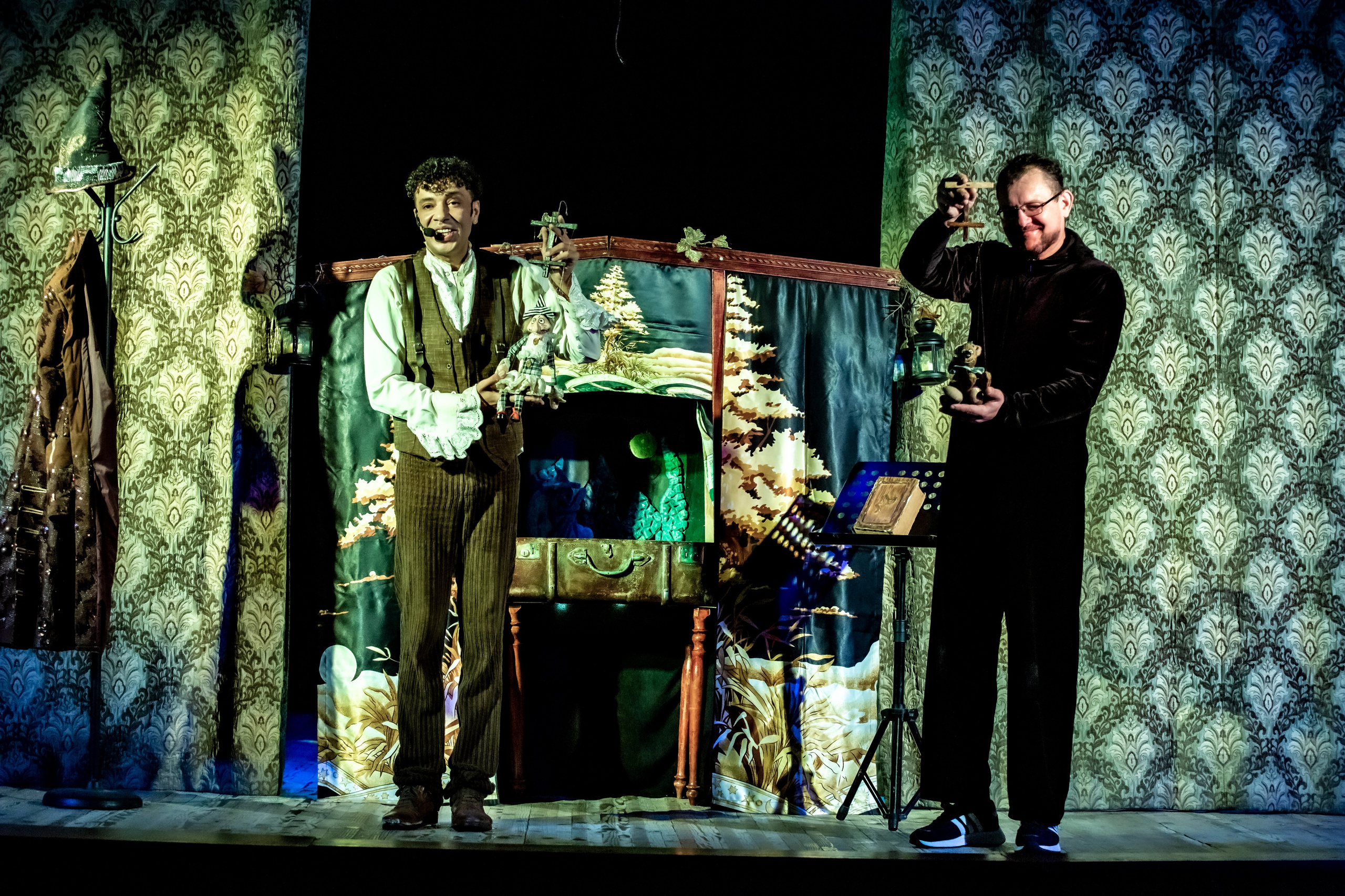 Маленькая ведьма спектакль театра Саквояж. Фотограф в Сочи Юрий Шептаев