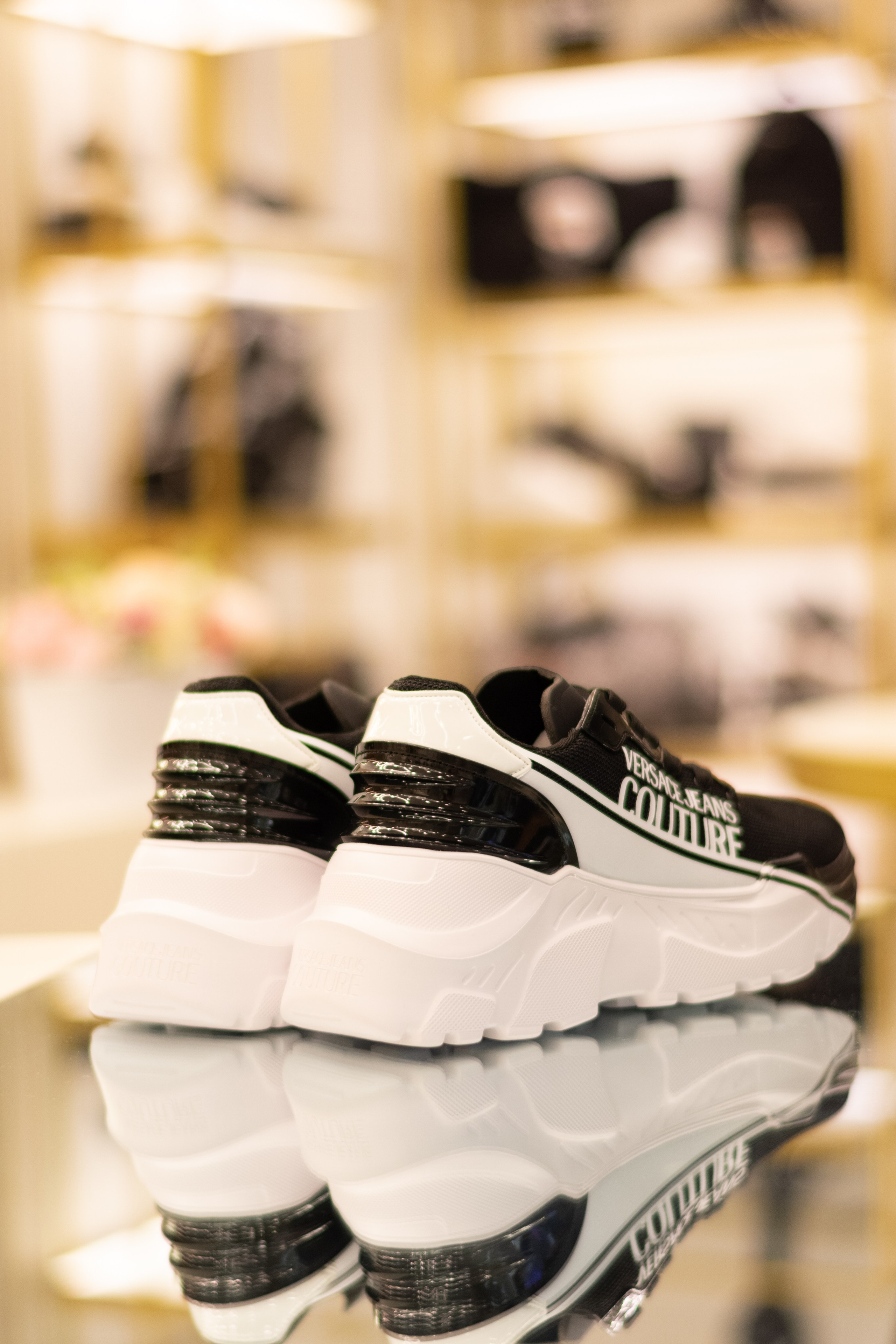 Для организаций. Предметная фотосессия для обувного магазина Capsula. Фотограф/видеограф Богдан Голованов