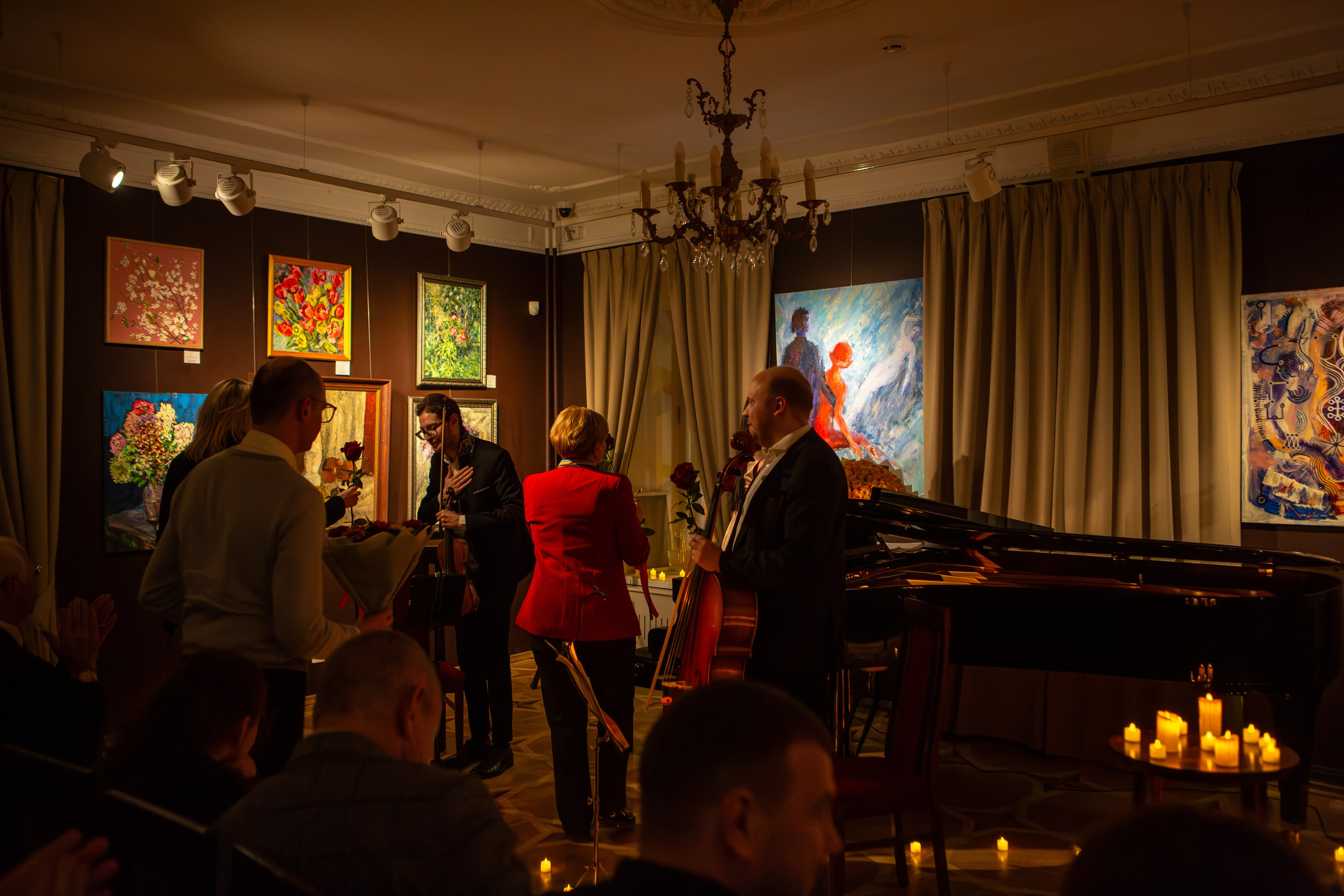 Эйнауди при свечах. Репортажный, семейный, свадебный, портретный фотограф