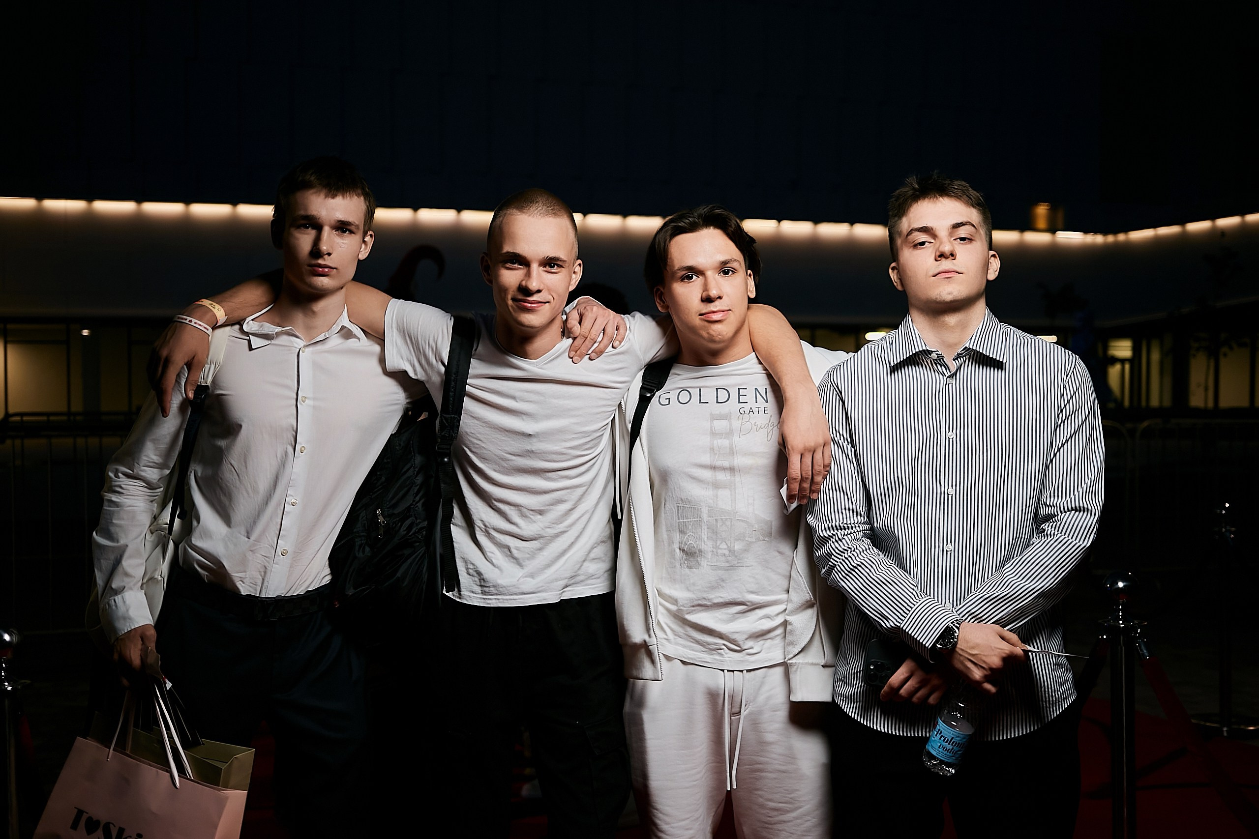 Выпускной 2024 концертный зал Академия ВТБ. Фотограф и Видеограф в Москве. Олег Корушев