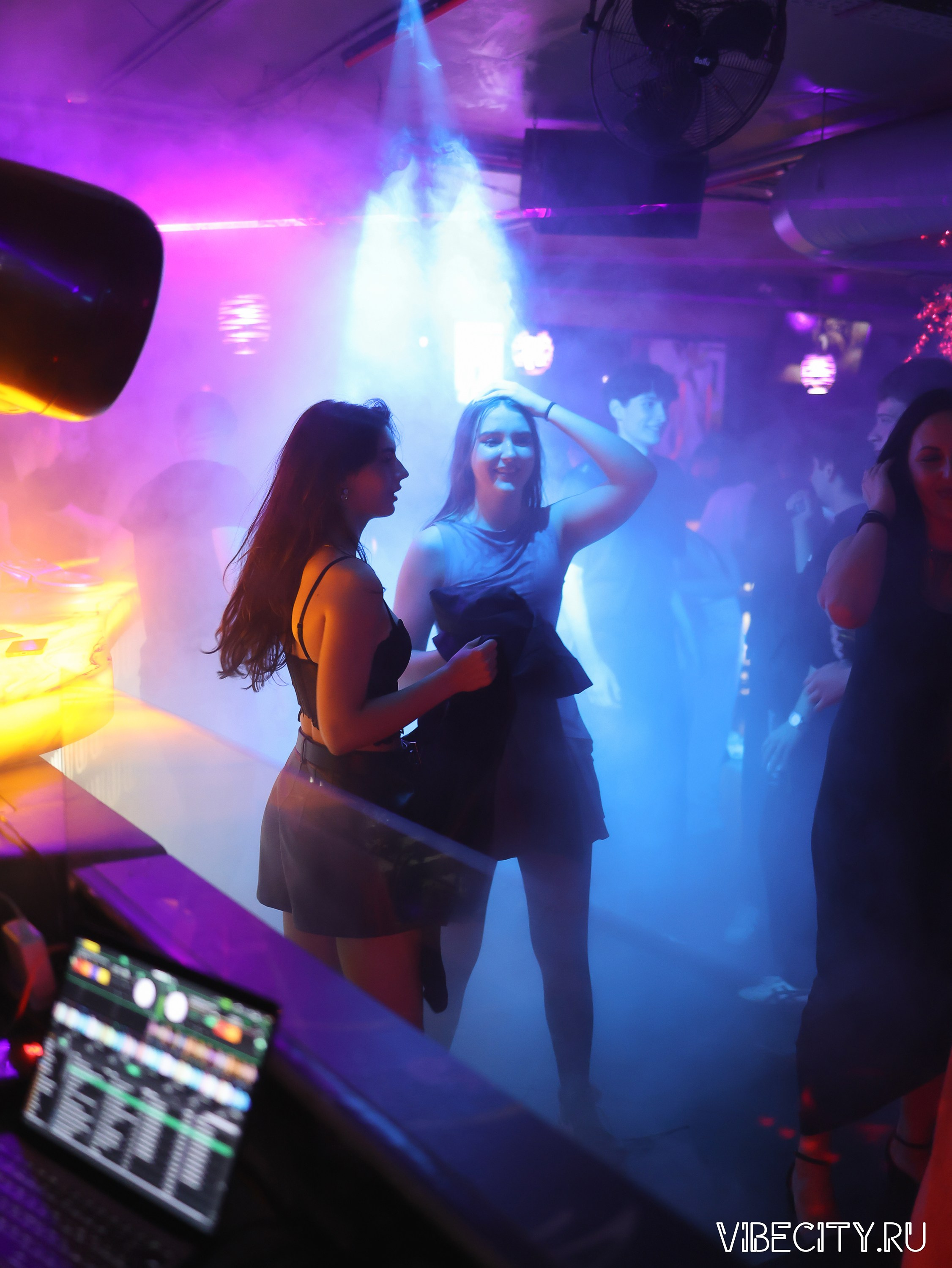 DOUBLE U. VIBECITY.RU Вайб Сити Ру Фоторепортажи Фотоотчеты Калининград