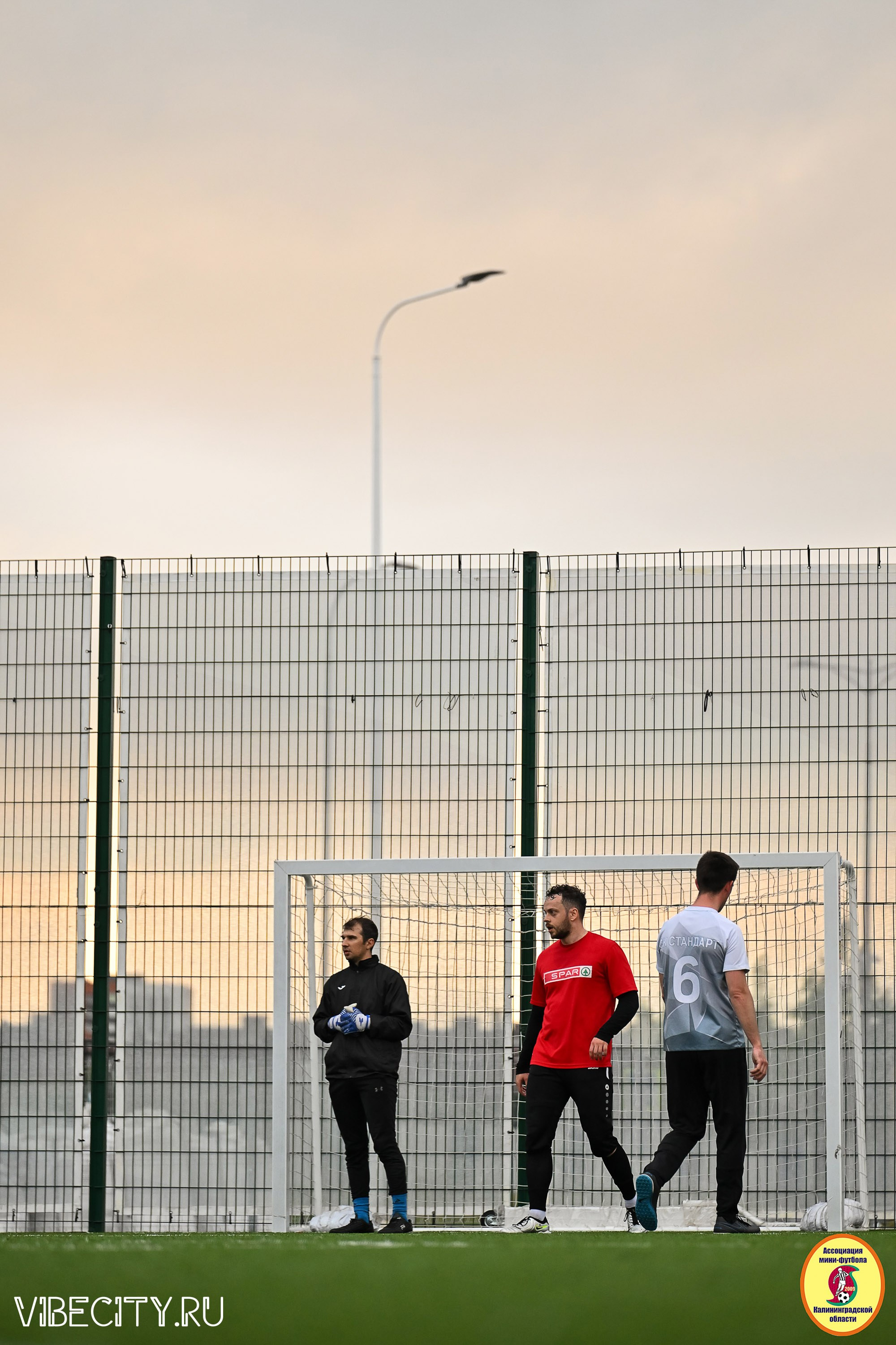 ИГРЫ МИНИ-ФУТБОЛЬНОЙ ЛИГИ. VIBECITY.RU Вайб Сити Ру Фоторепортажи Фотоотчеты Калининград