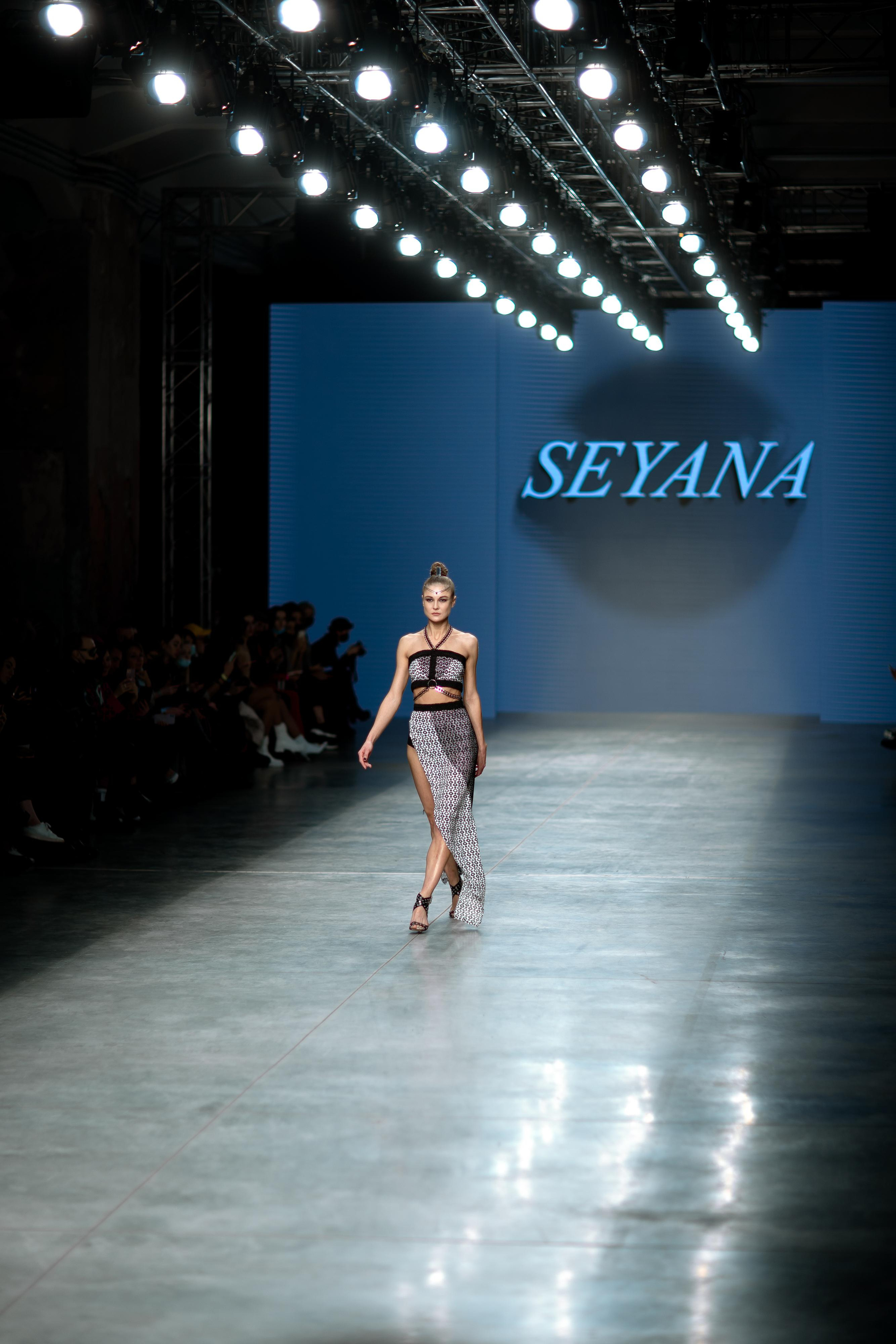 MERCEDES FASHION WEEK backstage Seyana. Свадебный и репортажный фотограф Москва — Олег Акентьев