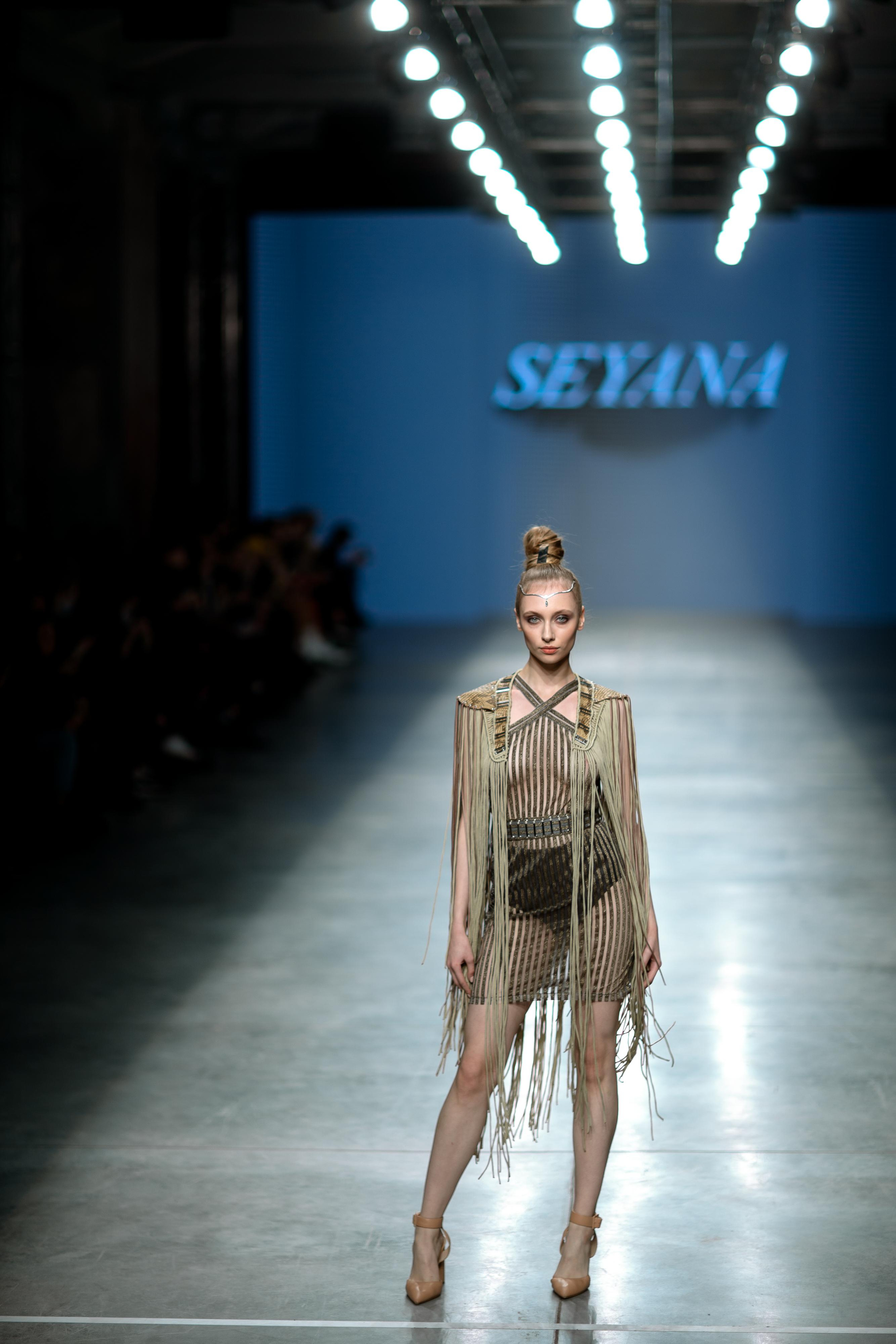 MERCEDES FASHION WEEK backstage Seyana. Свадебный и репортажный фотограф Москва — Олег Акентьев