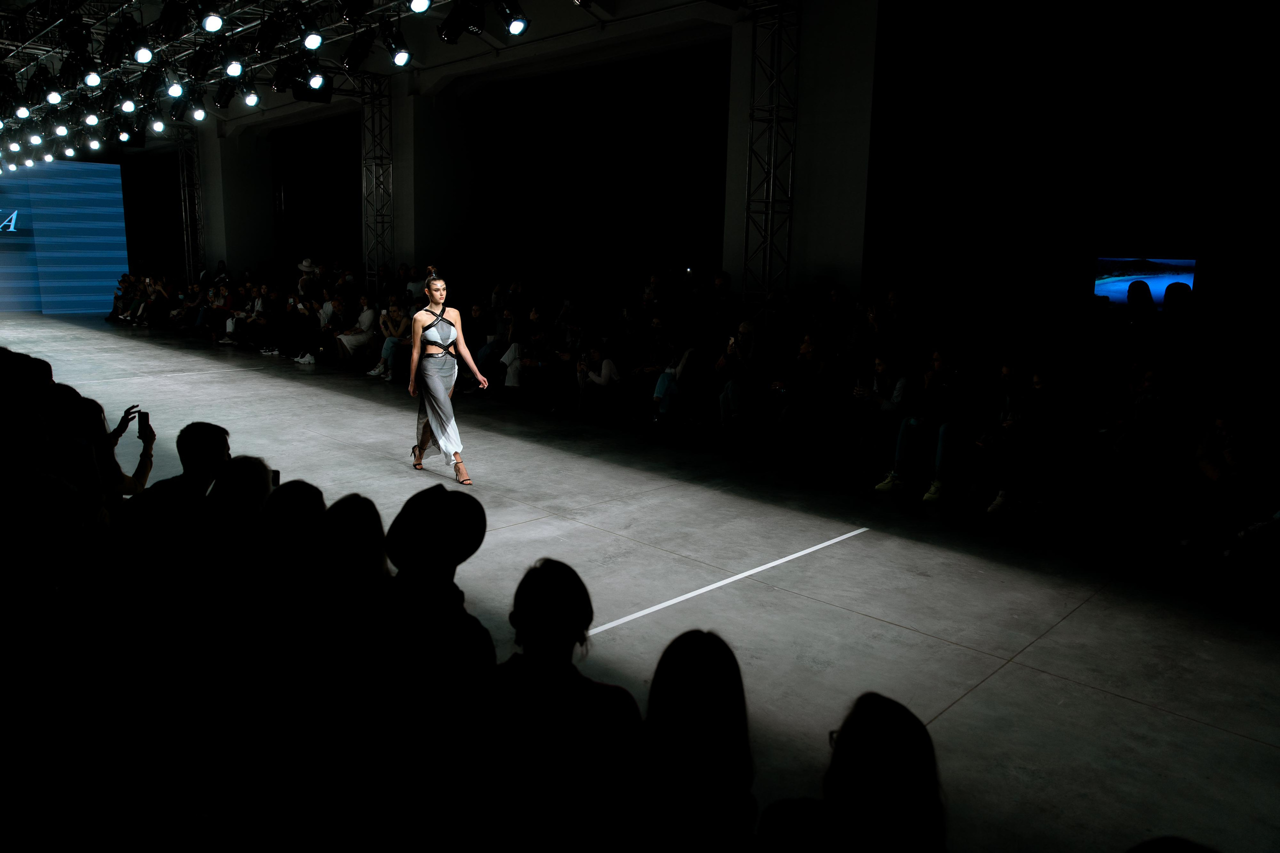 MERCEDES FASHION WEEK backstage Seyana. Свадебный и репортажный фотограф Москва — Олег Акентьев