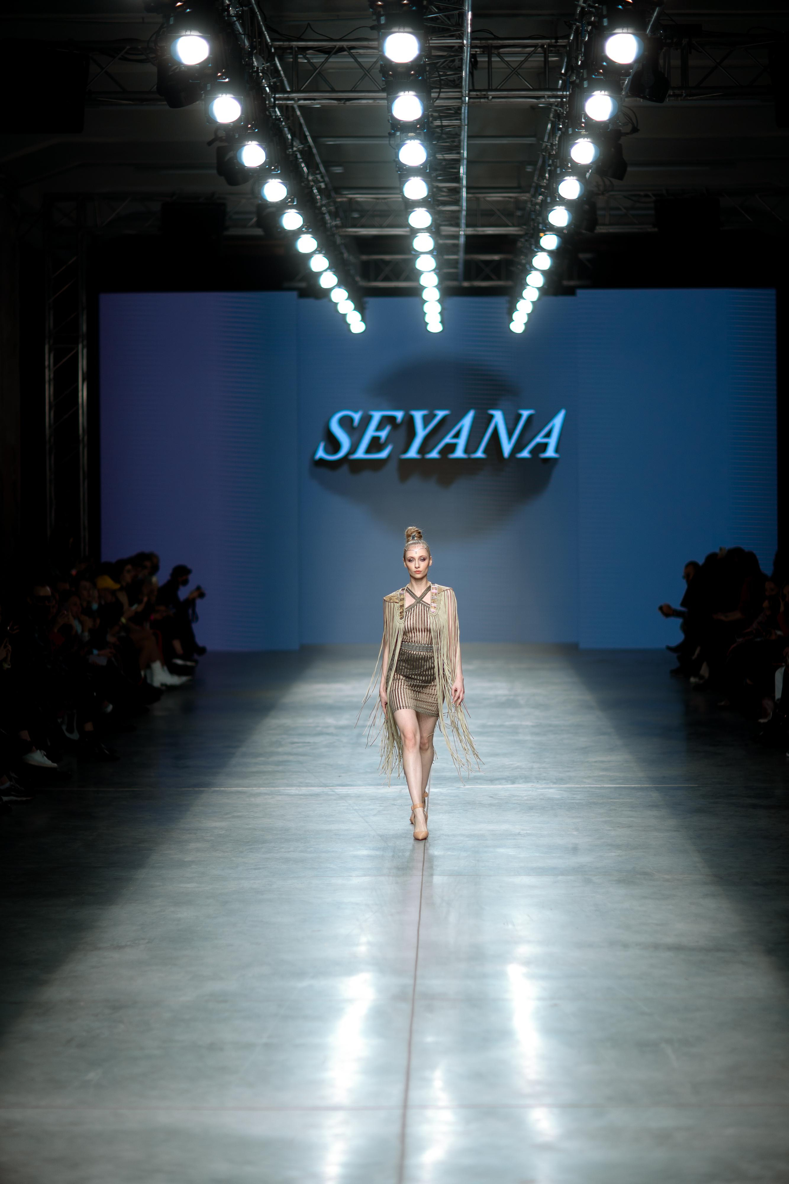 MERCEDES FASHION WEEK backstage Seyana. Свадебный и репортажный фотограф Москва — Олег Акентьев