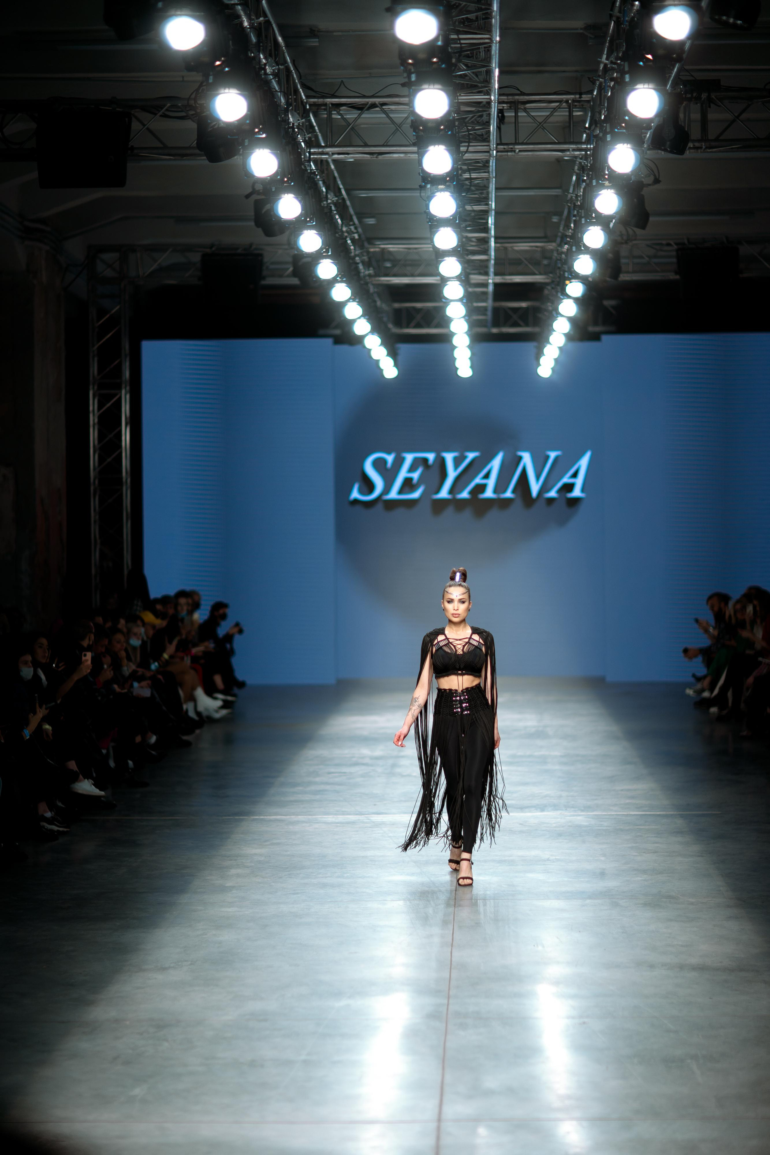 MERCEDES FASHION WEEK backstage Seyana. Свадебный и репортажный фотограф Москва — Олег Акентьев