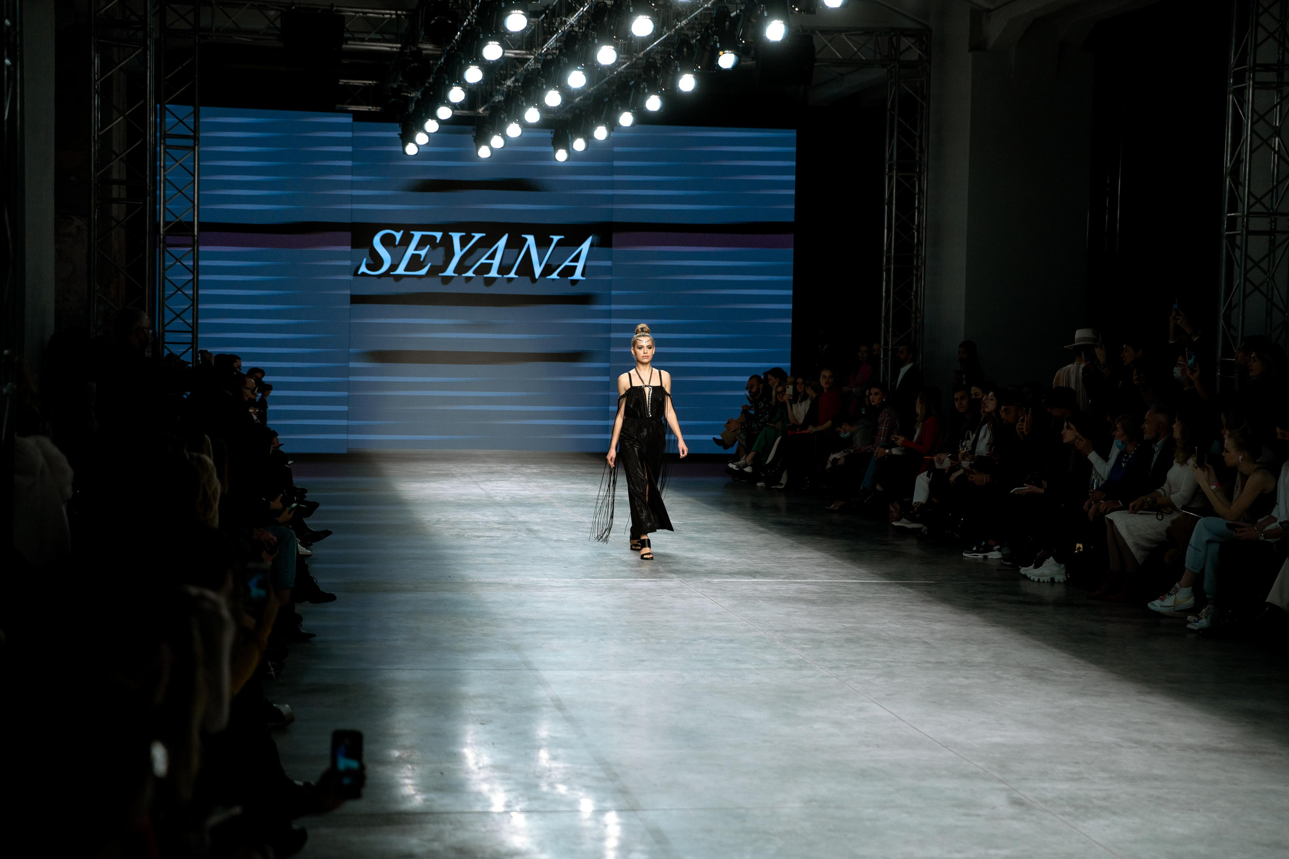 MERCEDES FASHION WEEK backstage Seyana. Свадебный и репортажный фотограф Москва — Олег Акентьев