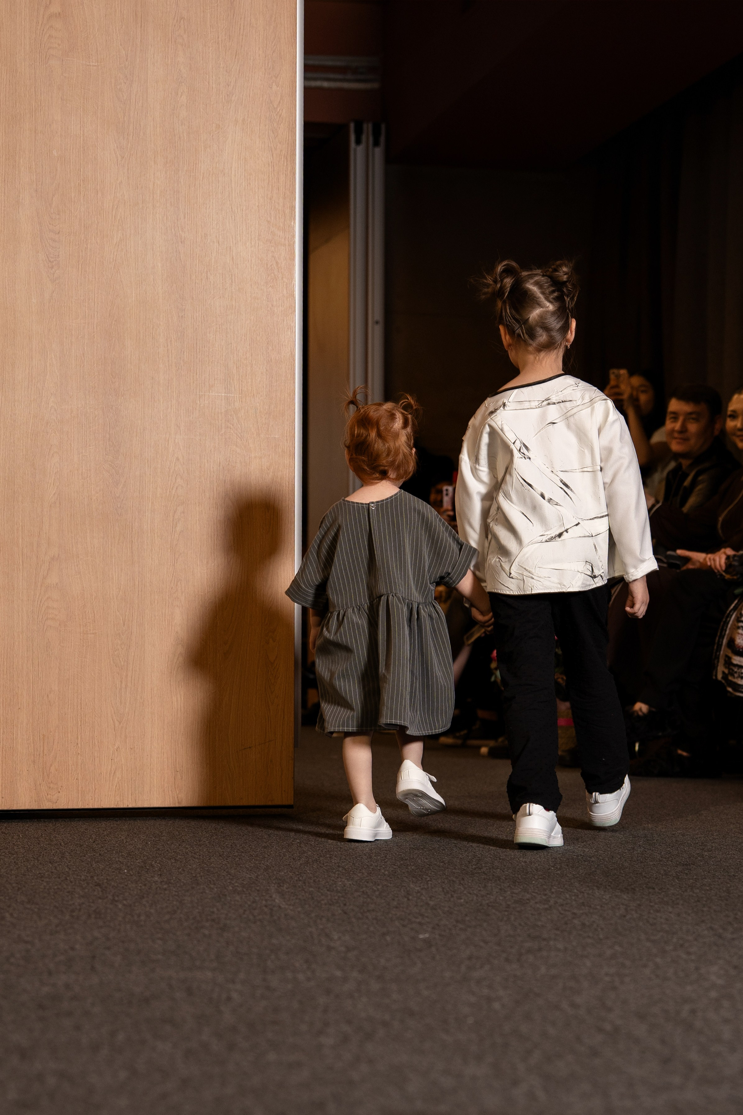 Brand Mila_R. Сайт Алматинского НЮ АРТ, будуар и фэшн фотографа Дениса Карпенко