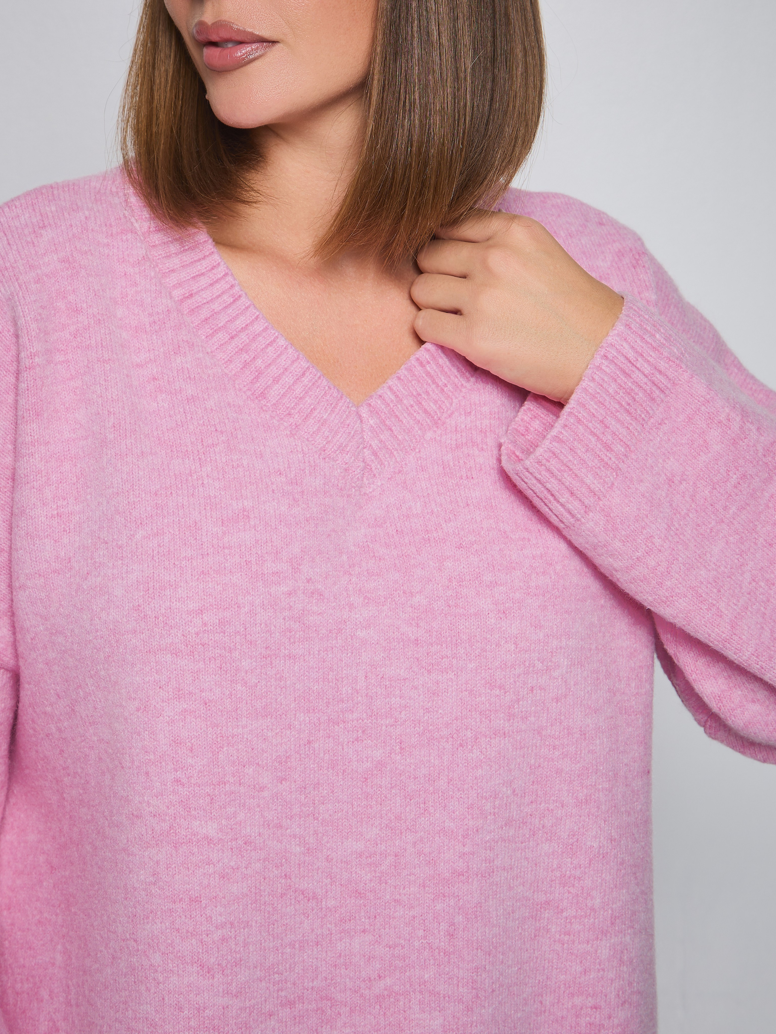 Одежда для маркетплейсов. Фотограф Руслан Потапов в Краснодаре