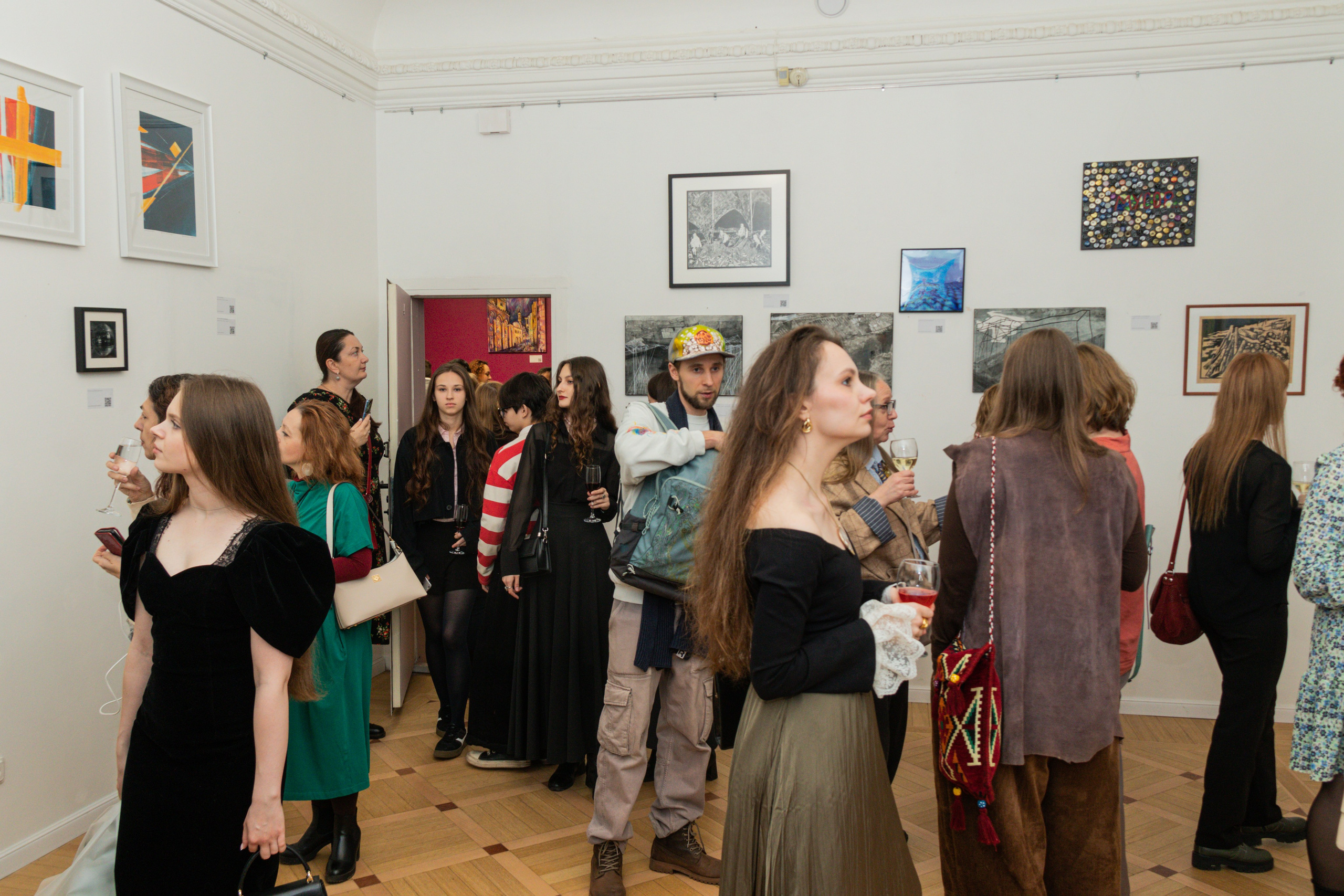 Exhibition openings, Art Gaden gallery. Janie valde |photographer & visual artist