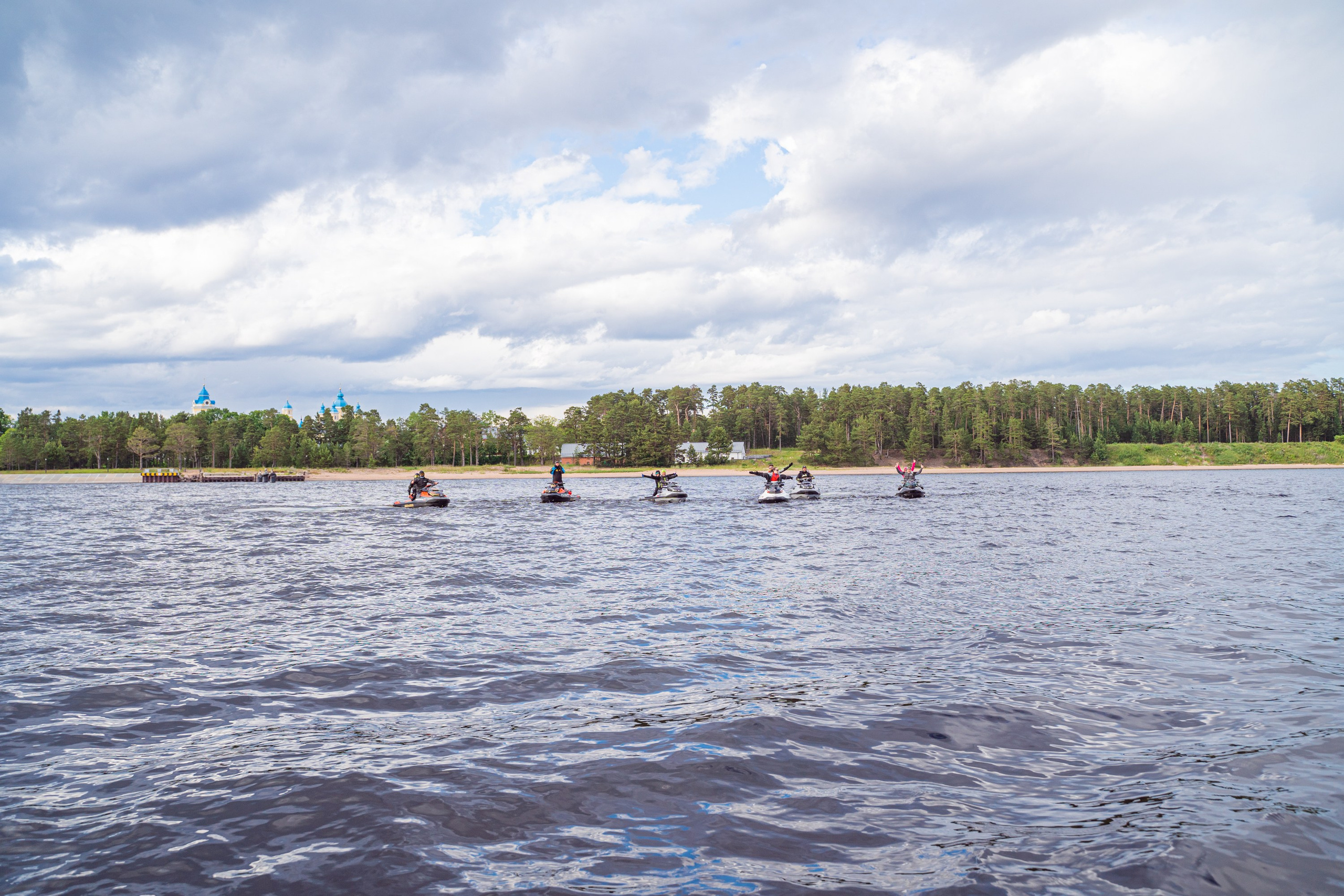 Гидровыезд в Коневский мужской монастырь. Свадебный, семейный, портретный, репортажный фотограф в Санкт-Петербурге