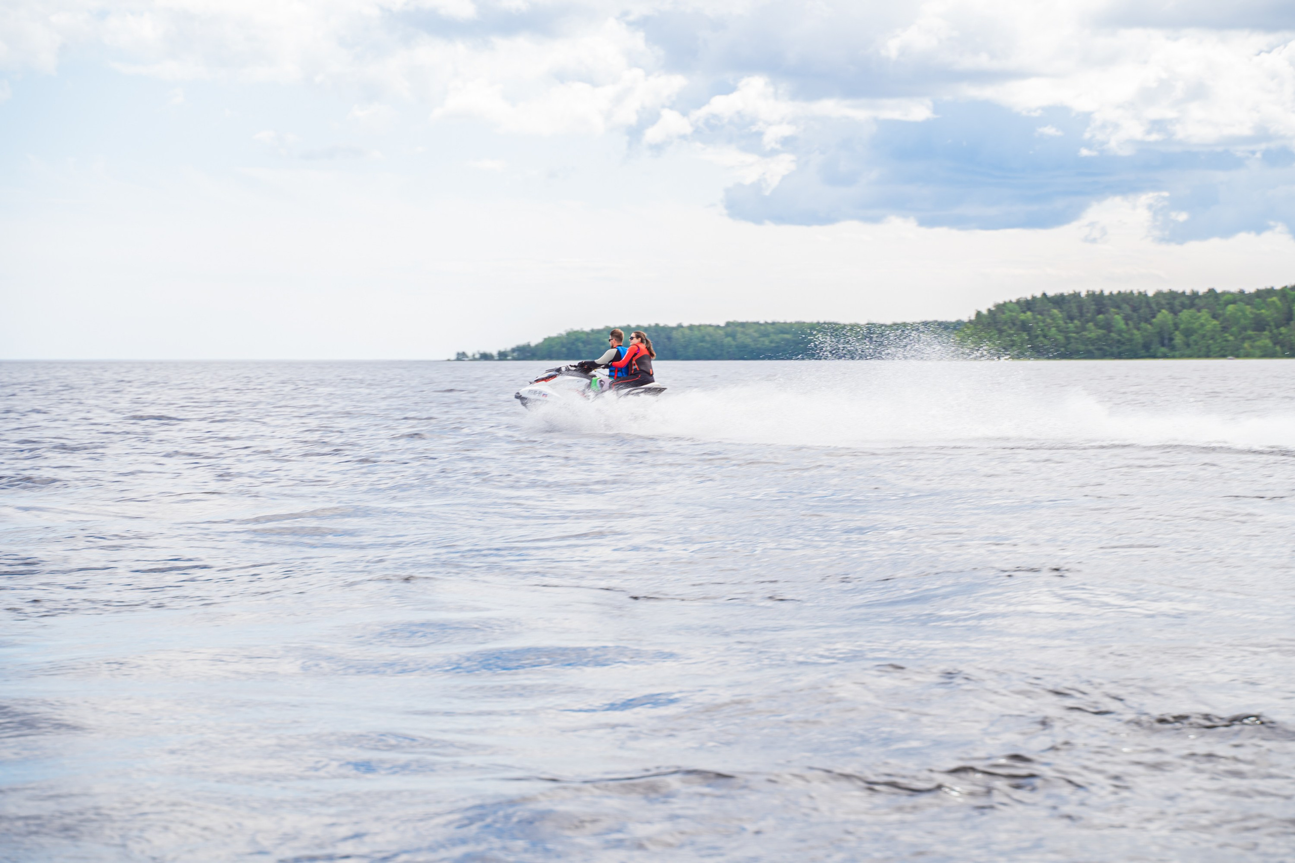 Гидровыезд в Коневский мужской монастырь. Свадебный, семейный, портретный, репортажный фотограф в Санкт-Петербурге