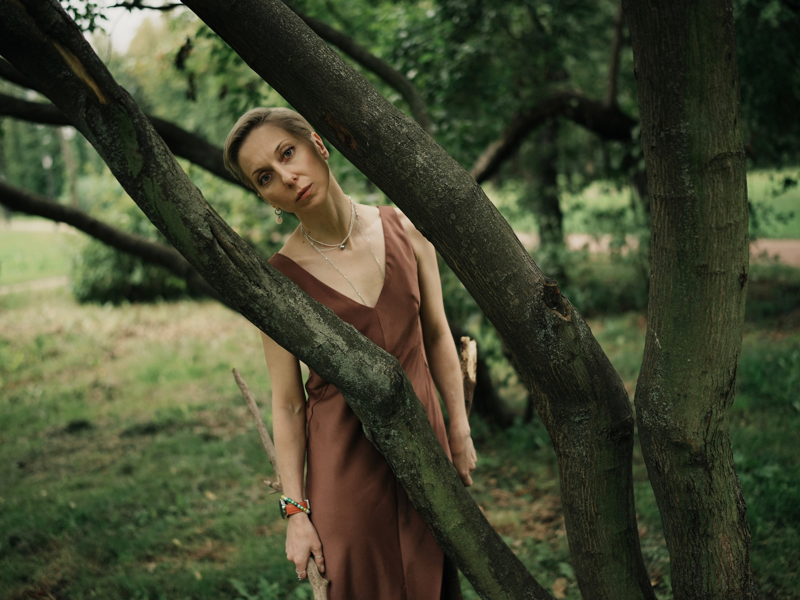 Девушка в летнем парке. Fotографиня из Санкт-Петербурга Настя Шуман