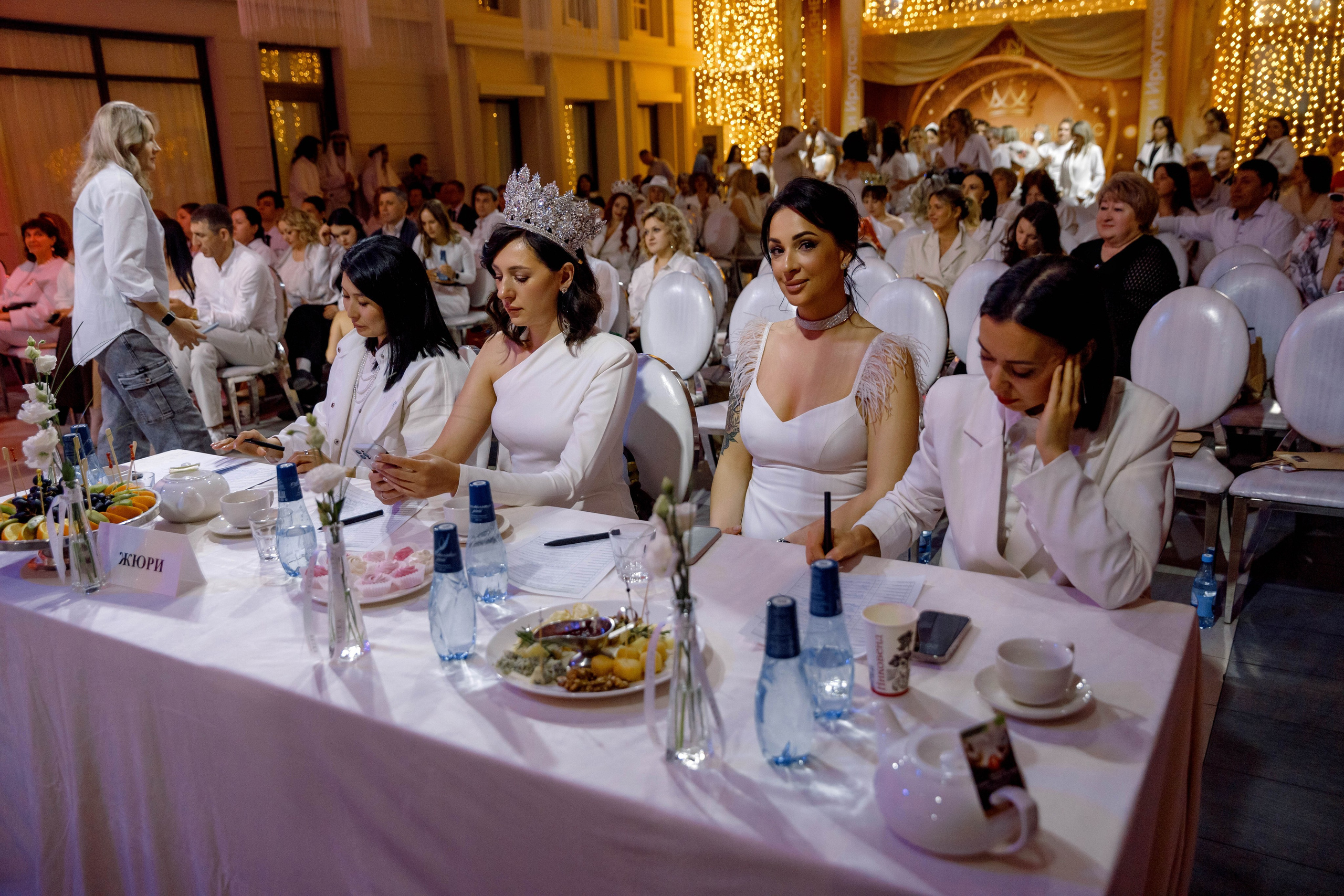Мисс и Миссис Бизнес Иркутск 2025 (открытие, рест. Париж). Свадебный фотограф Иркутск, репортажный фотограф Иркутск