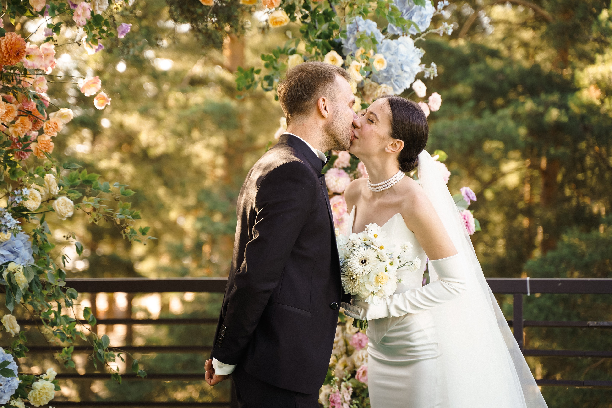 Свадьба на заливе в атлантисе. Свадебный фотограф организатор в Санкт-Петербурге Ассоль Опарина