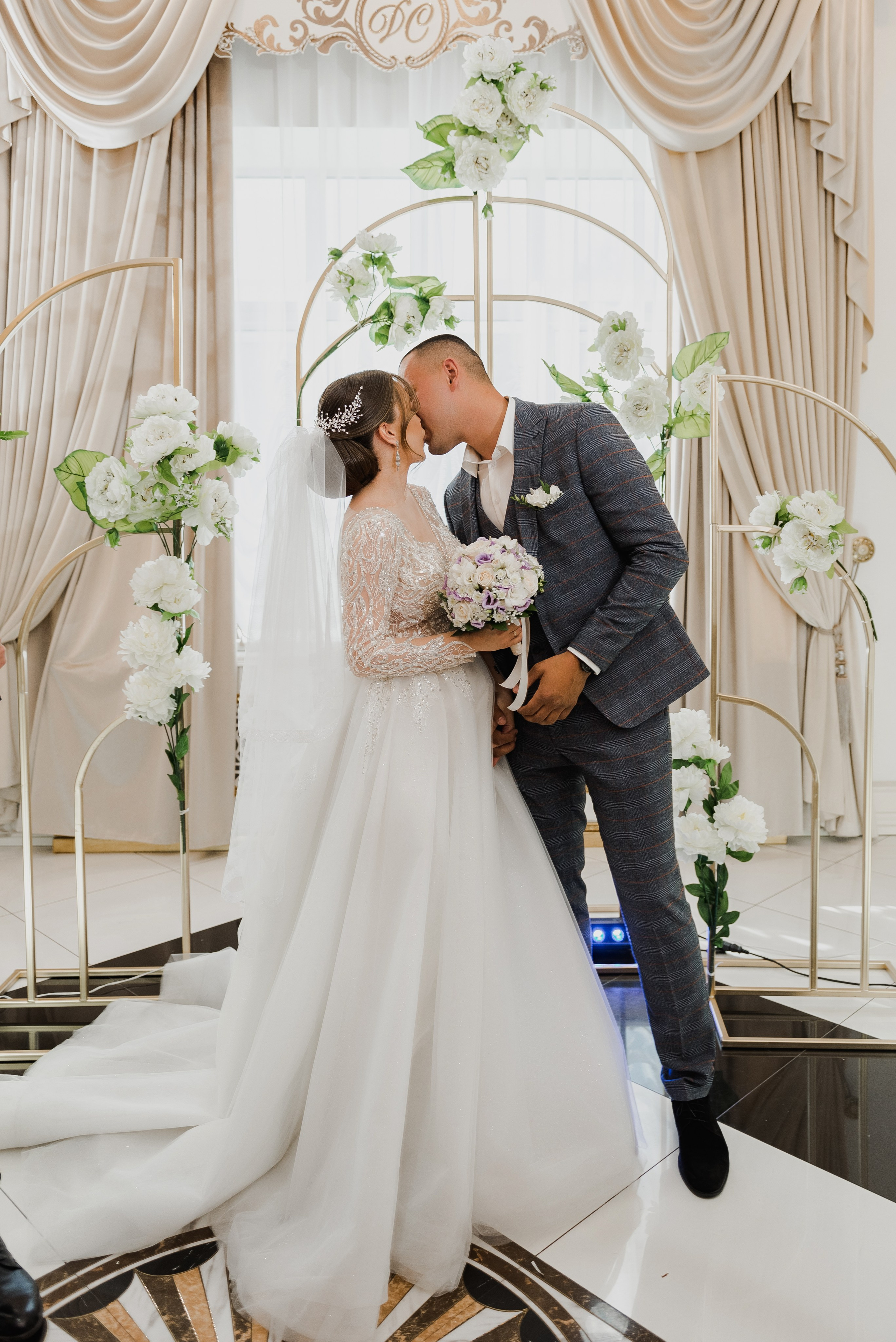 Свадебный фотограф в Екатеринбурге. Свадебная фотосъемка. Свадебный фотограф в Екатеринбурге