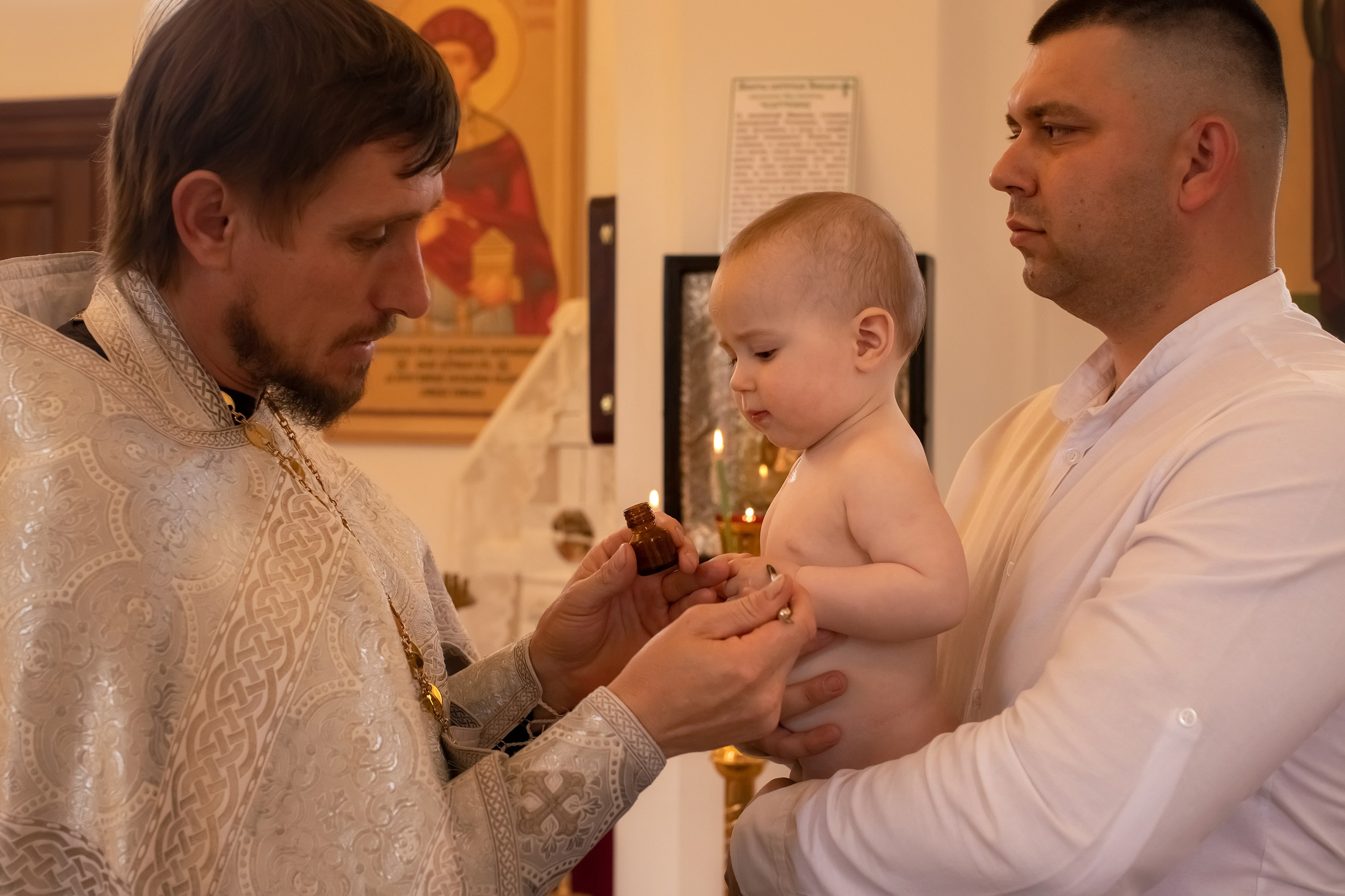 Таинство Крещения Мирона. Семейный и детский фотограф в Саратове Полина Коткина