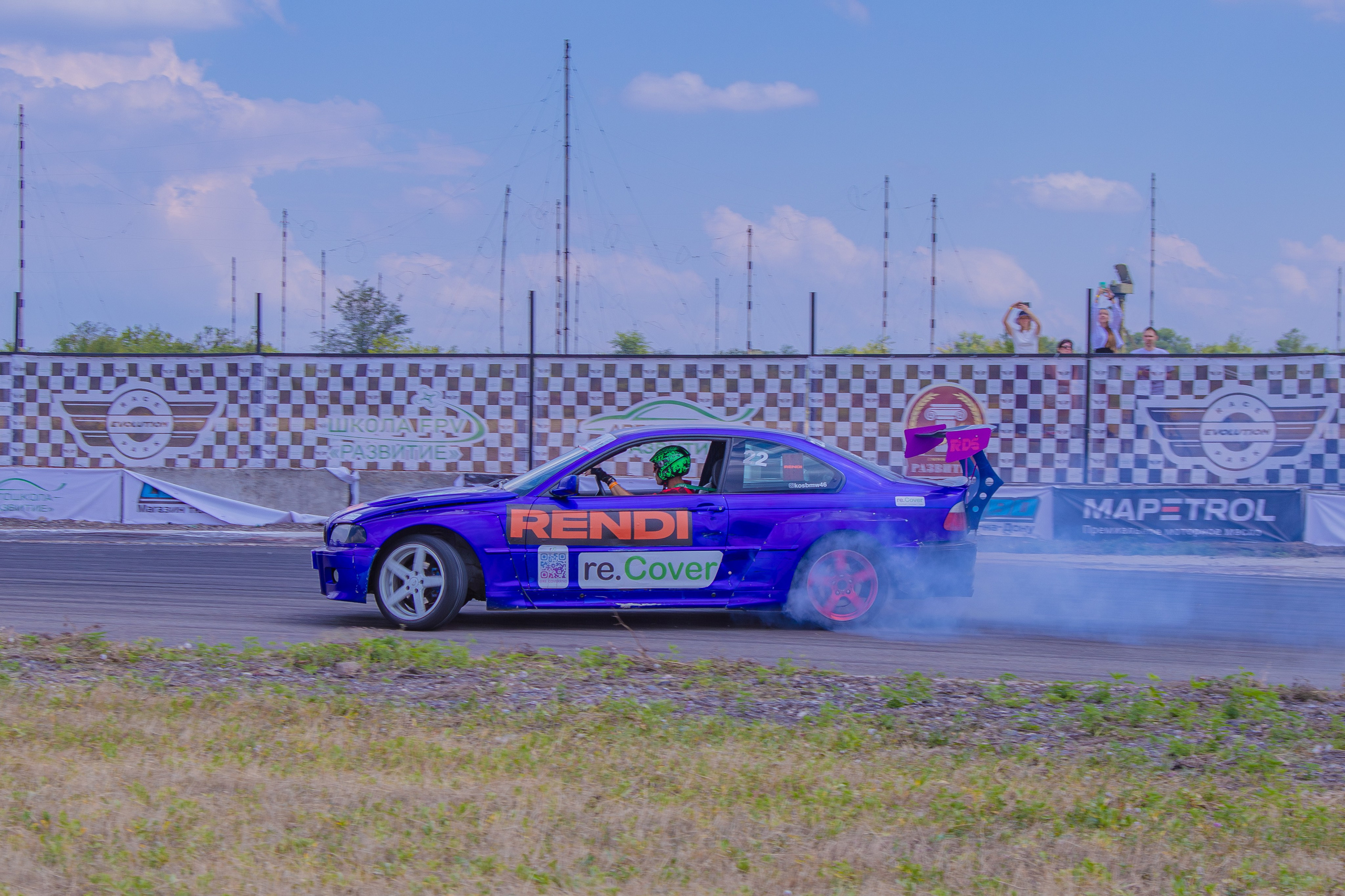 Фотосъёмка профессионального дрифта в Ростов-на-Дону. Портретный фотограф в Ростове-на-Дону Антон Казарин