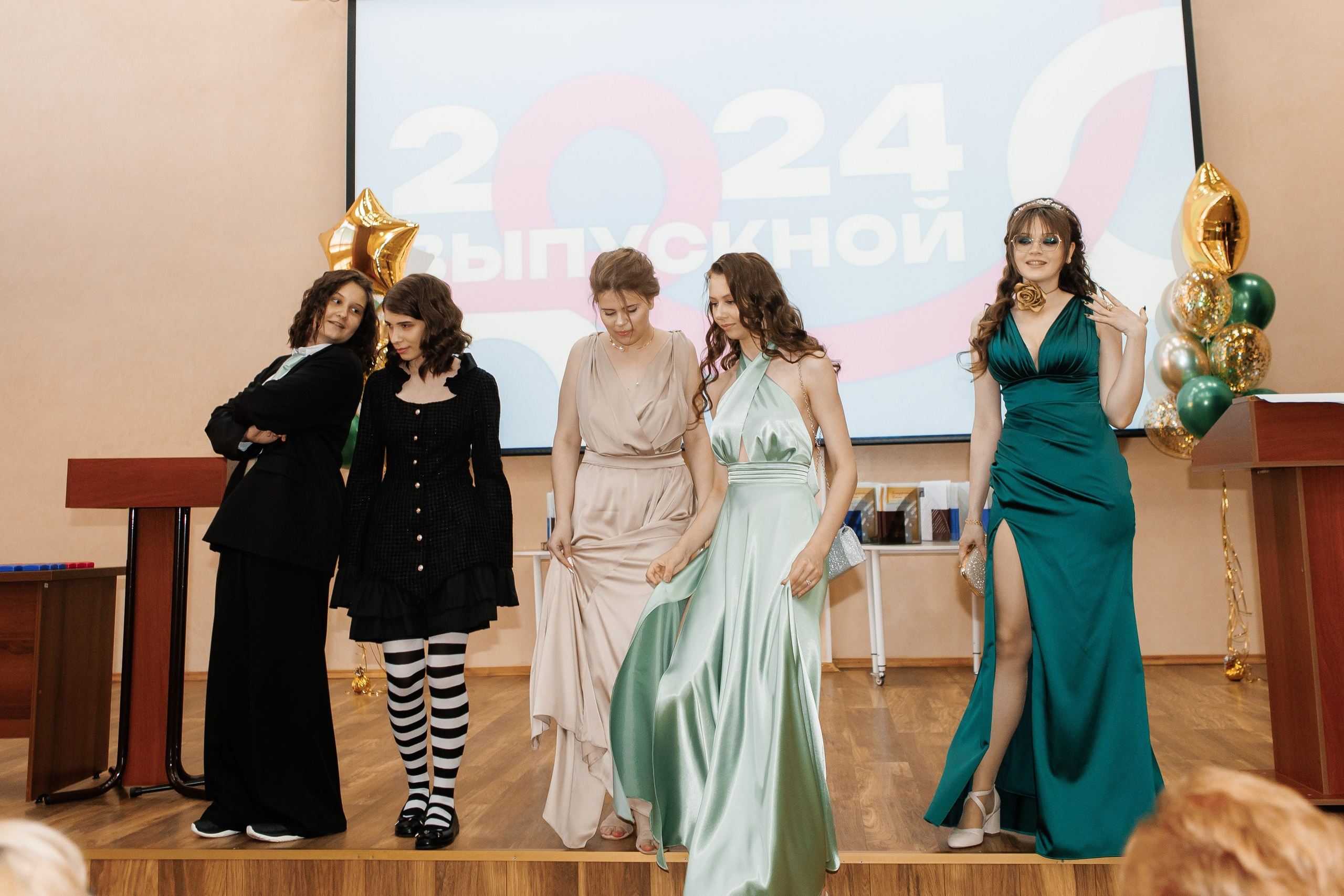 Выпускной Гимназия 12 2024 г. Свадебный и портретный Фотограф в Липецке Дмитрий Котюков