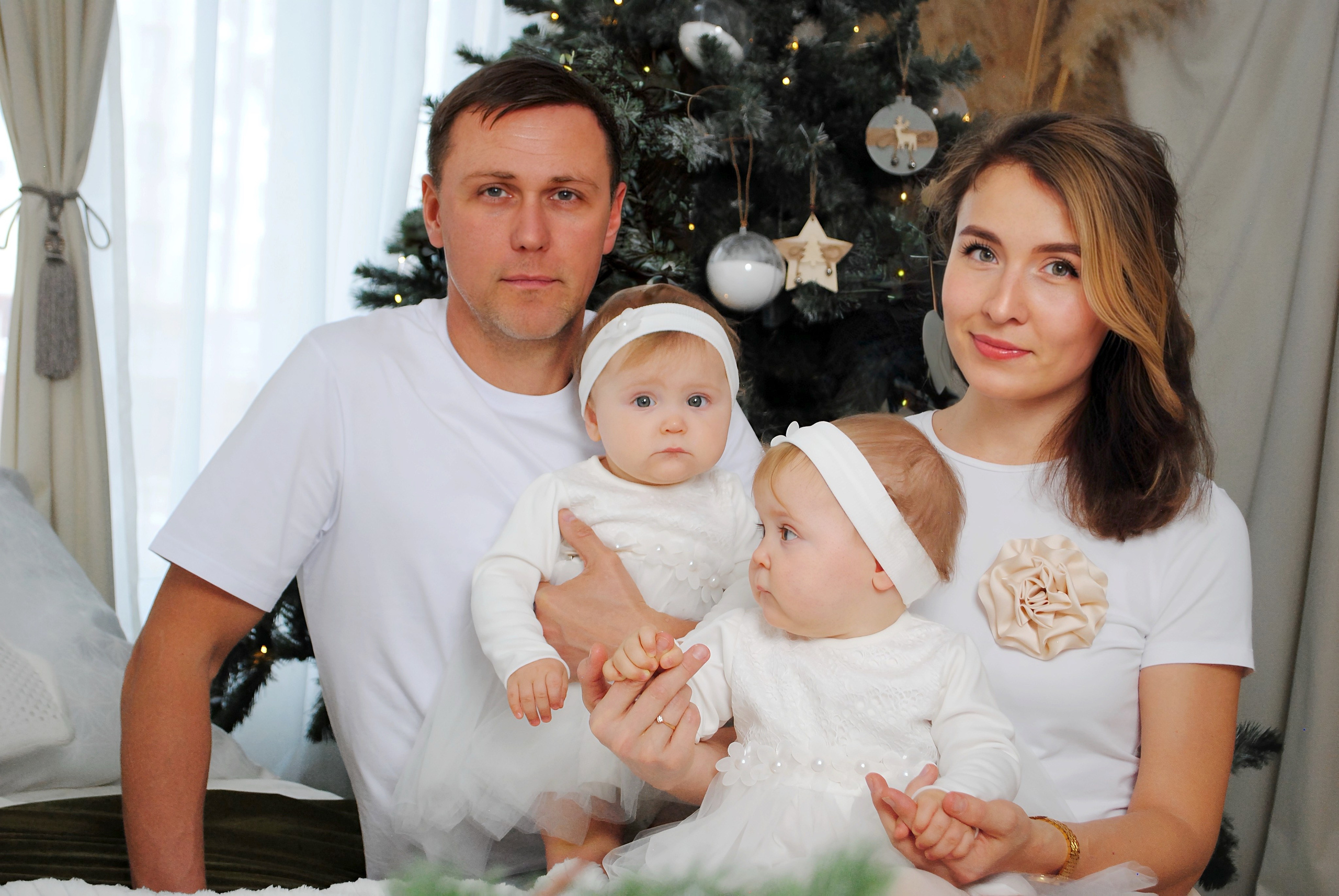 Мария и семья. Фотограф Мария Мусаелян