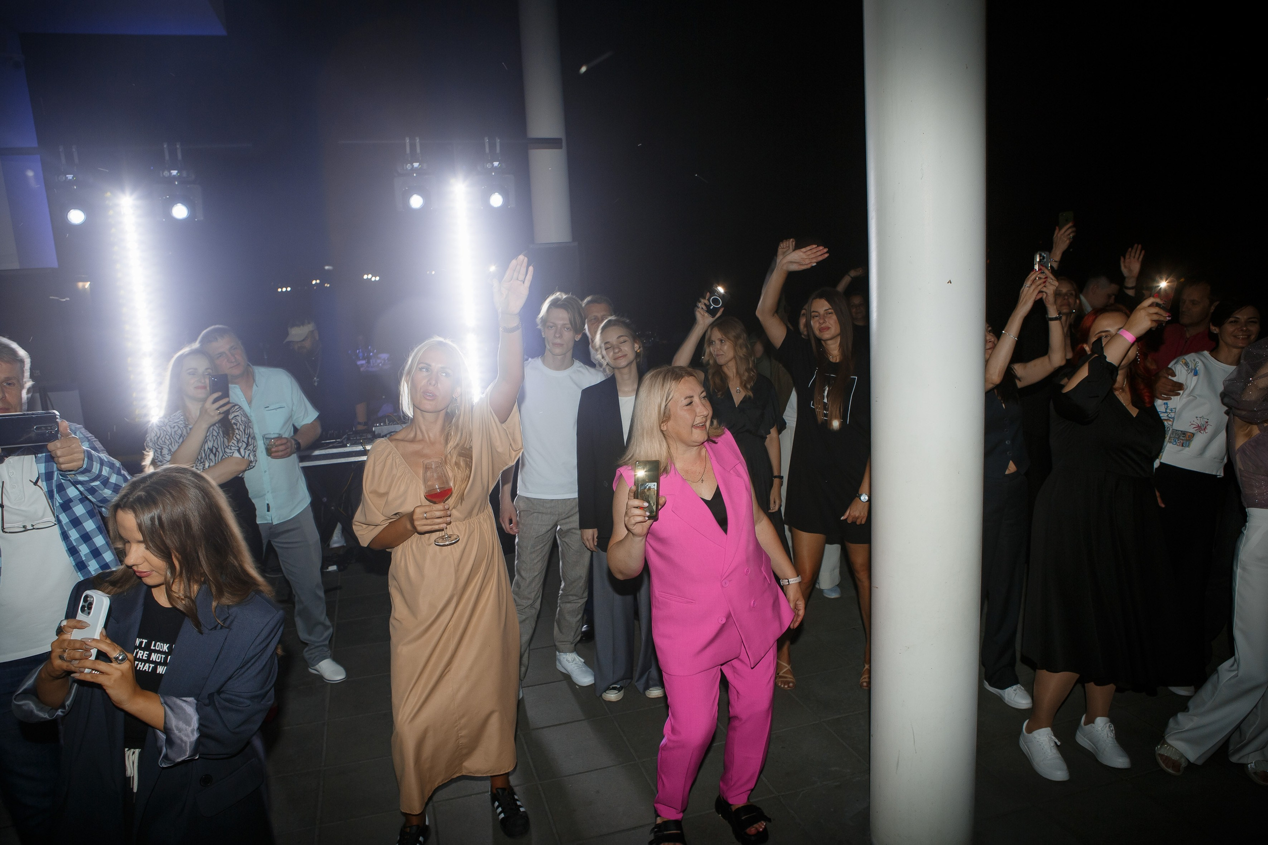 Выпускной Гимназия 12 2024 OpenHouse. Свадебный и портретный Фотограф в Липецке Дмитрий Котюков