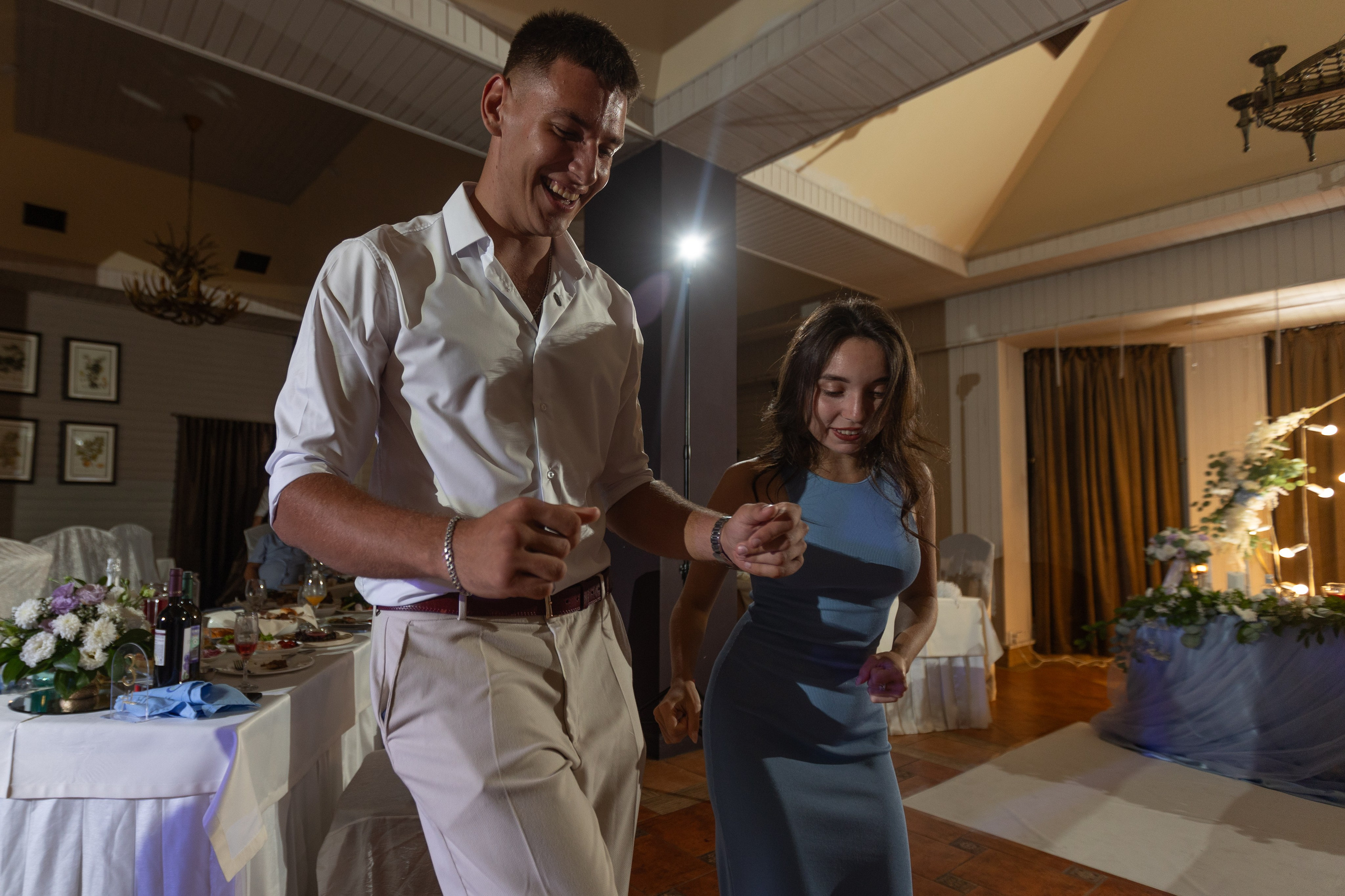 Свадебный репортаж в Крыму | Живые фото | Илья Желдак. Профессиональная фотосъемка в Крыму. Натуральные эмоции и живые кадры. Забронируйте дату прямо сейчас!