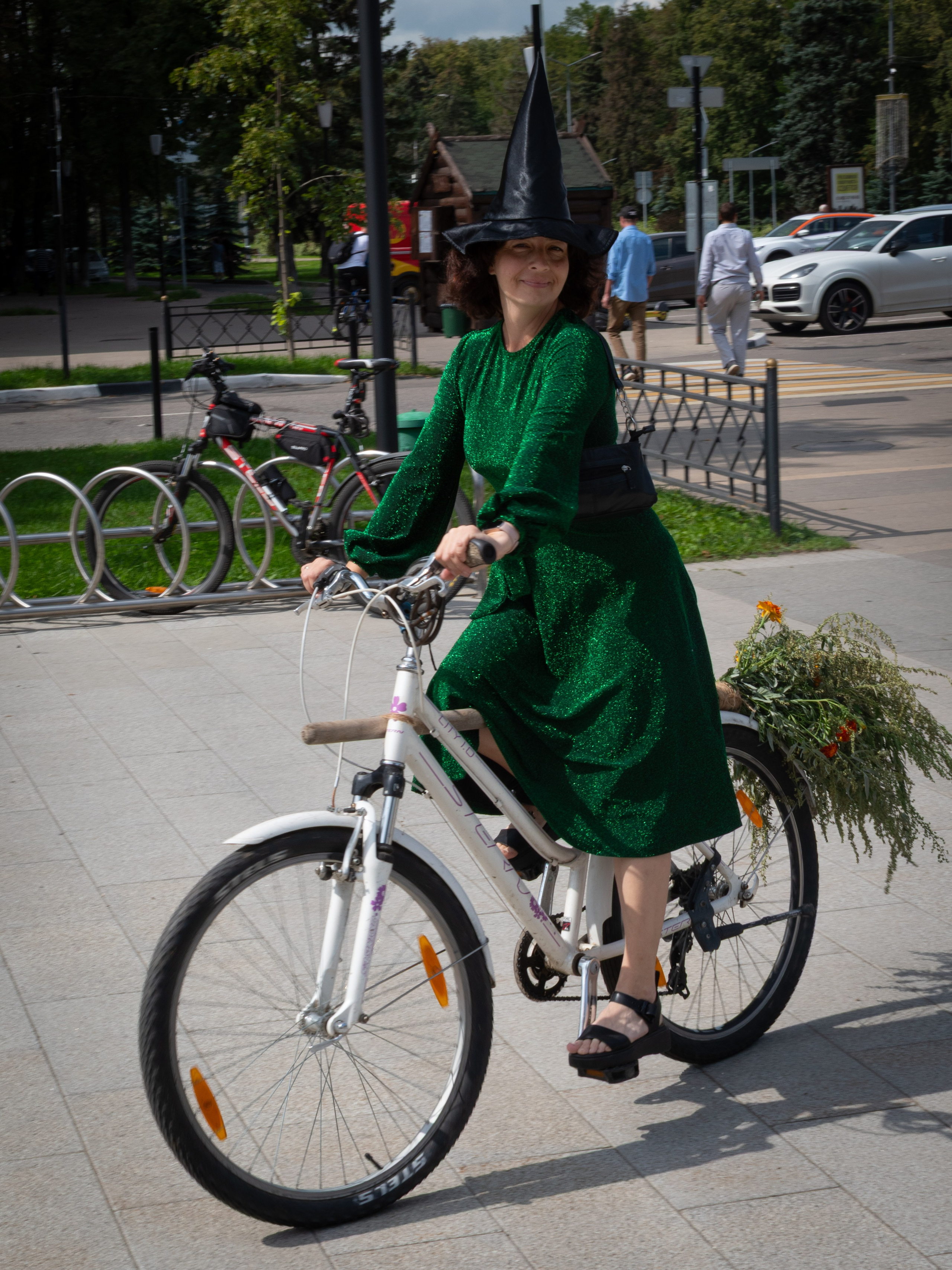 «Леди на велосипеде» — велопробег по г. Жуковскому 2025. Репортажный фотограф Сыбер Мартти