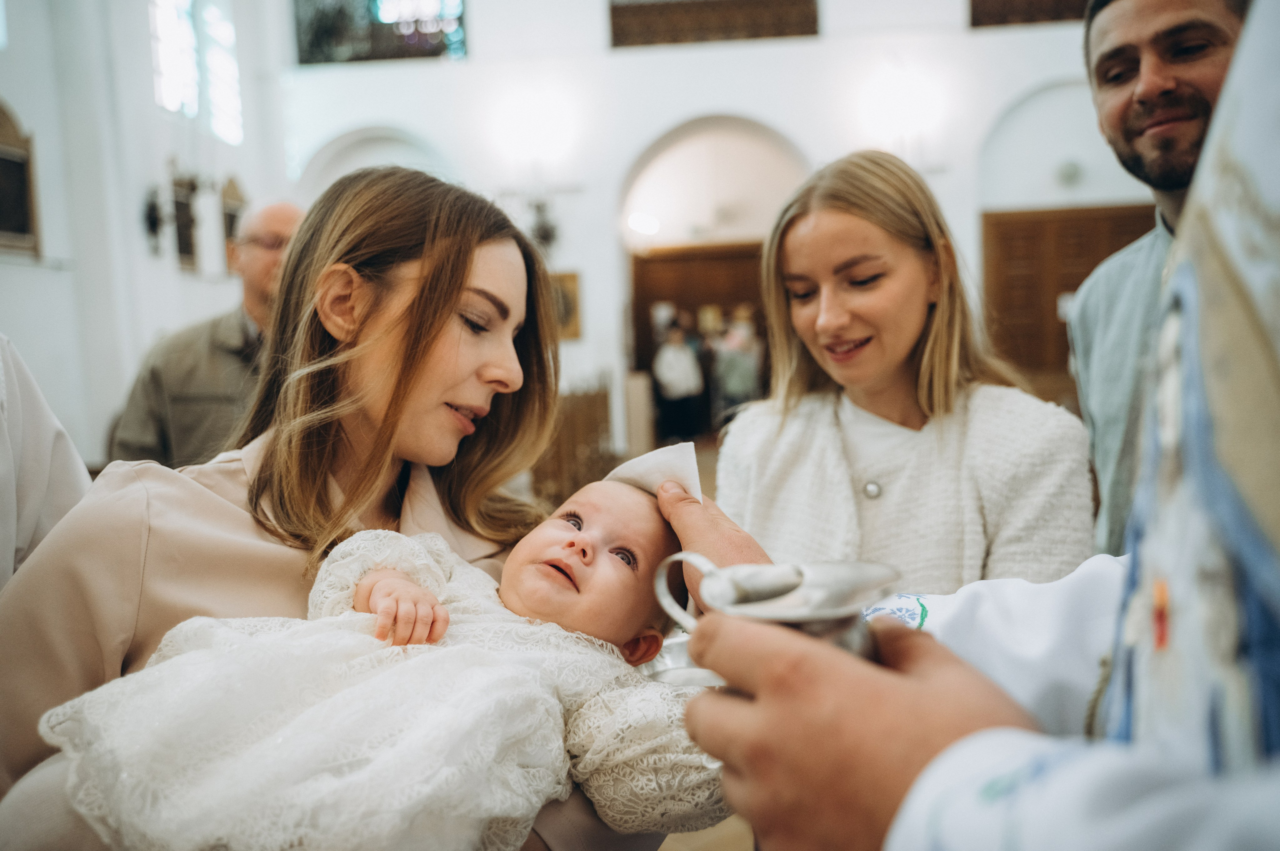 Крещение Эмили (Золотогорский костёл Пресвятой Троицы). Семейный фотограф в Минске Дарья Дреко