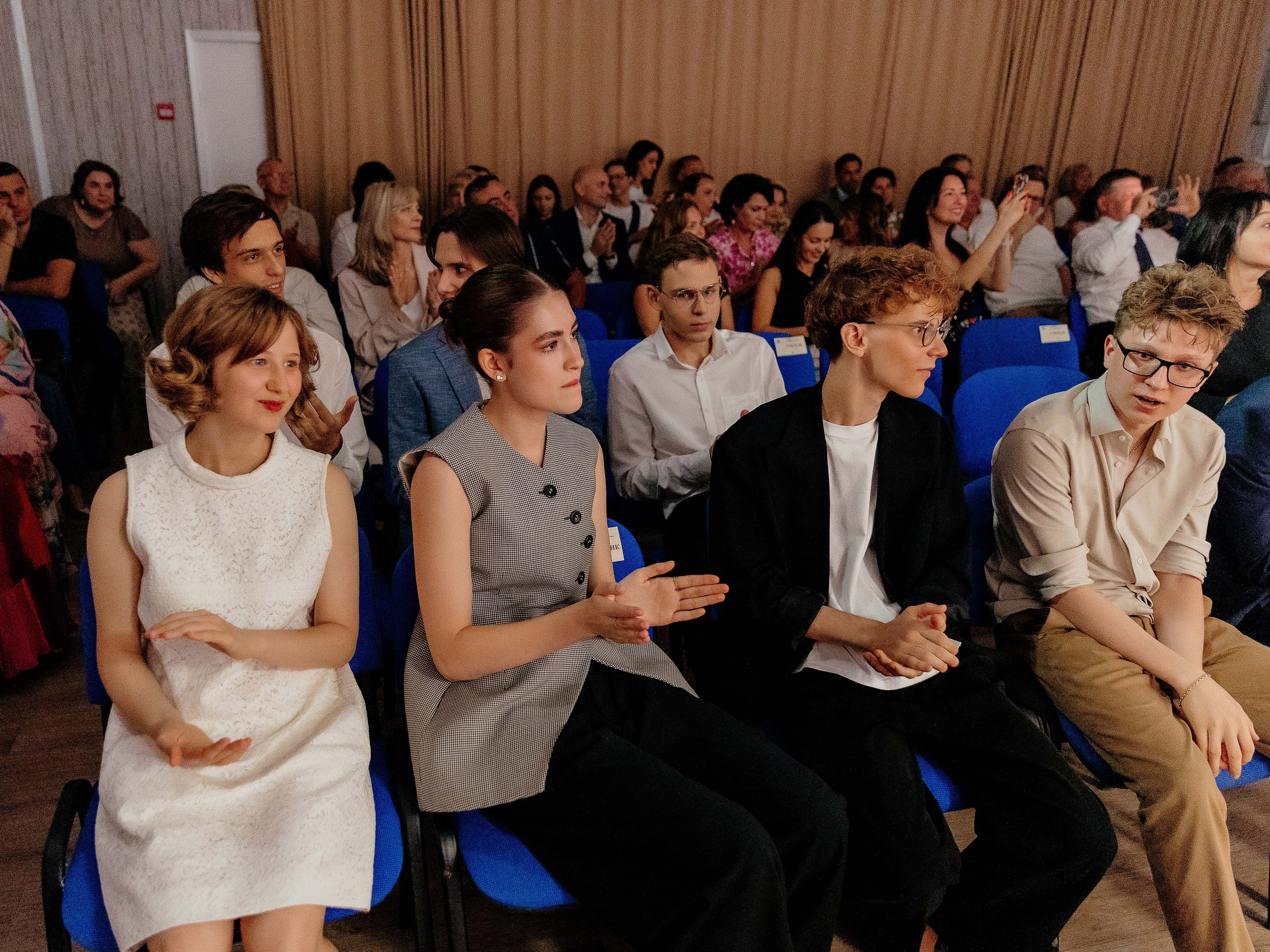 Школьный выпускной. Красильников Евгений — профессиональный фотограф в Ростове-на-Дону