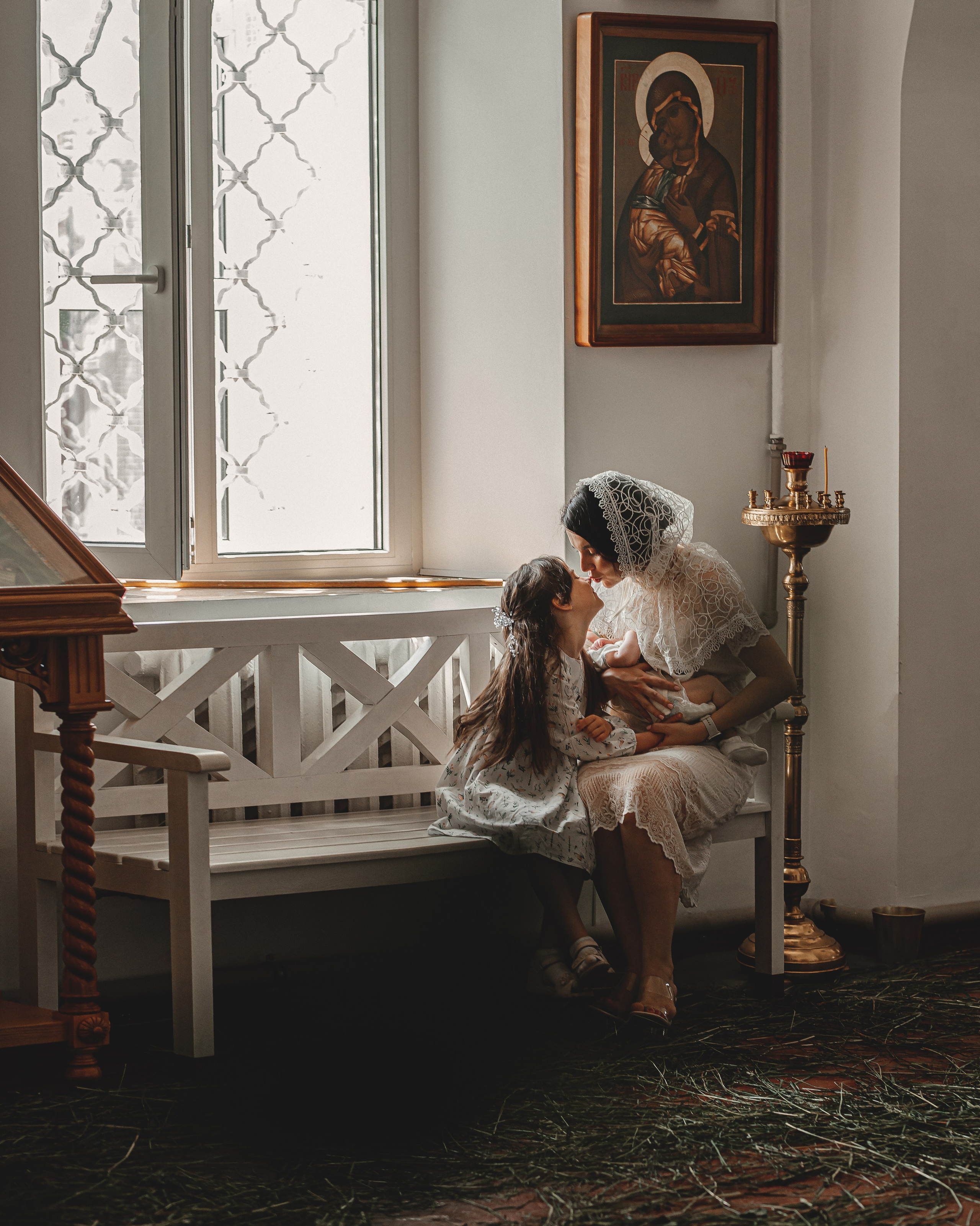 Таинство Крещения Мирона. Фотограф Таинств Крещения и Венчания в г. Курске