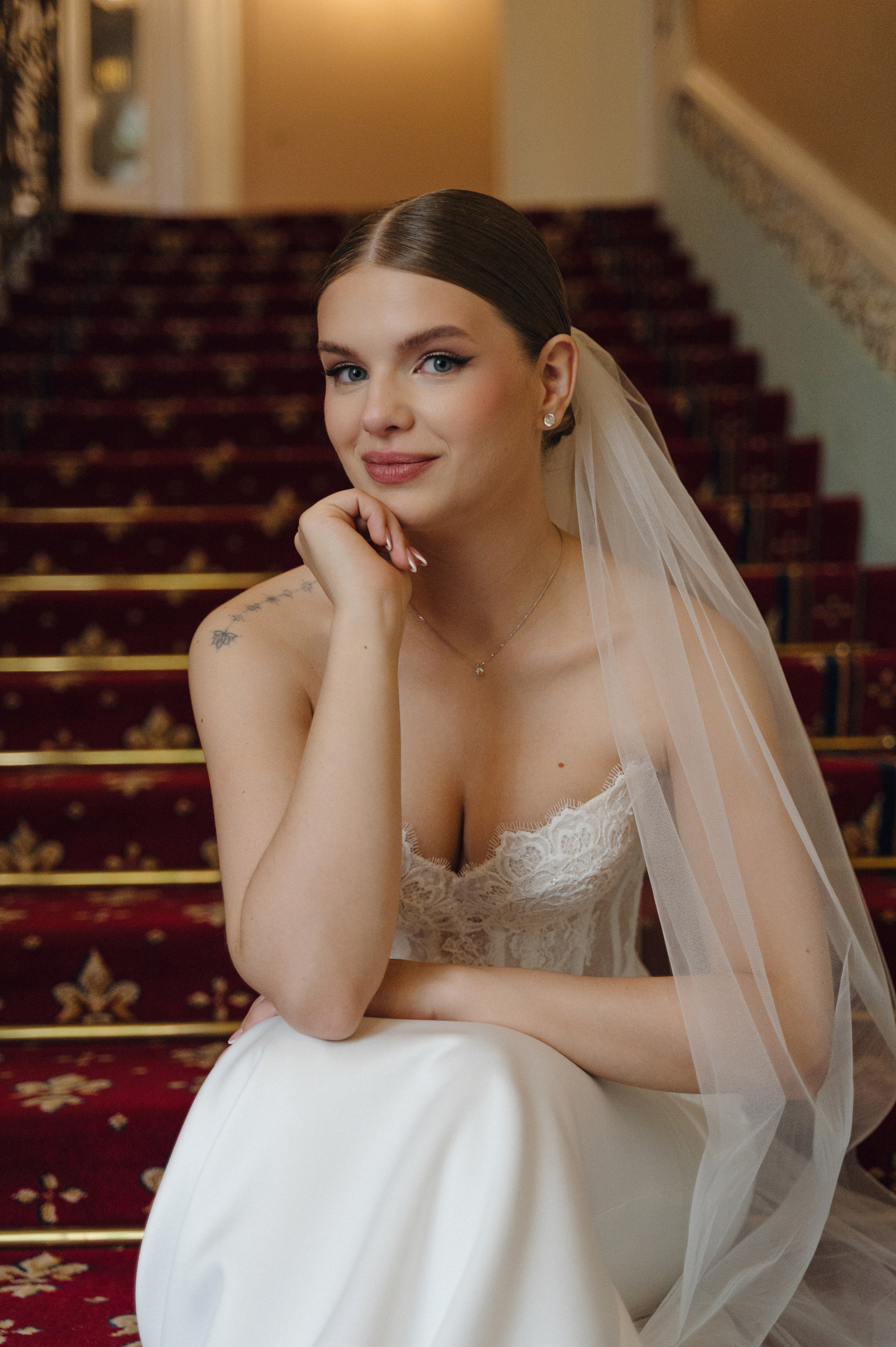 Дмитрий и Луиза. Гостиница Националь и ресторан Белуга. Свадебный фотограф Москва и Санкт-Петербург. Анастасия Чудина