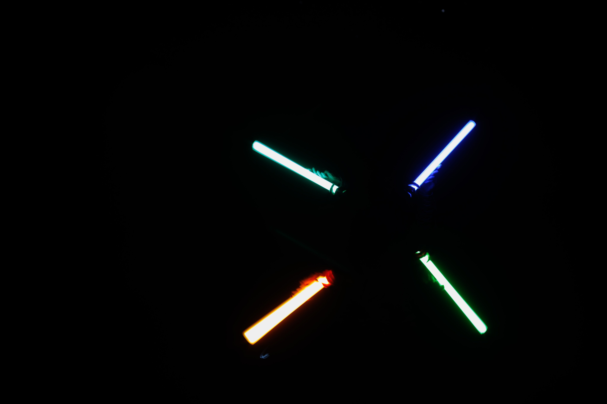 Светошоу и фризлайт. Фотограф в Санкт-Петербурге и Москве Макс Спектор