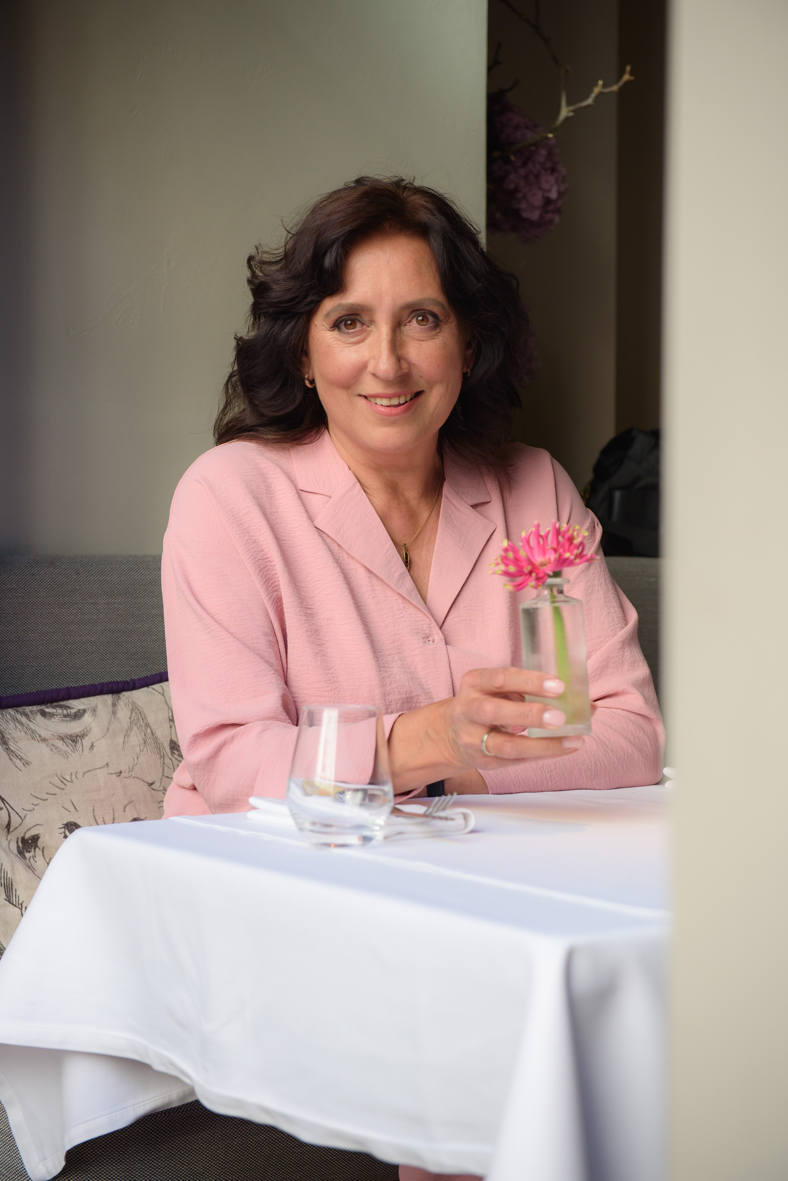 Любовь, прогулка по городу. Бренд-фотограф для экспертов и блогеров в Москве Влада Горбовская