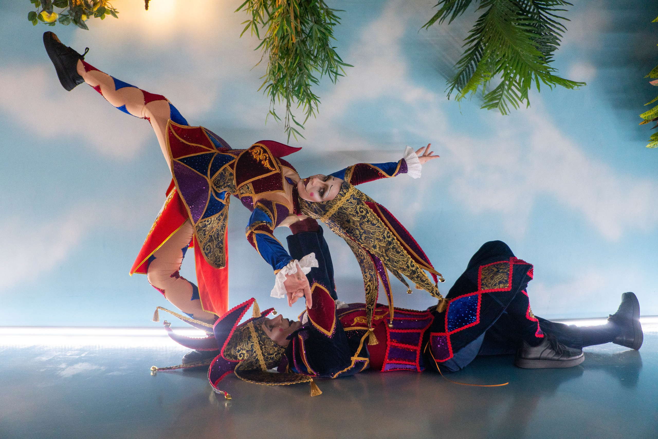 Арлекины Circus Zone. Фотограф / видеограф в Москве и Сочи Sofia Riversong