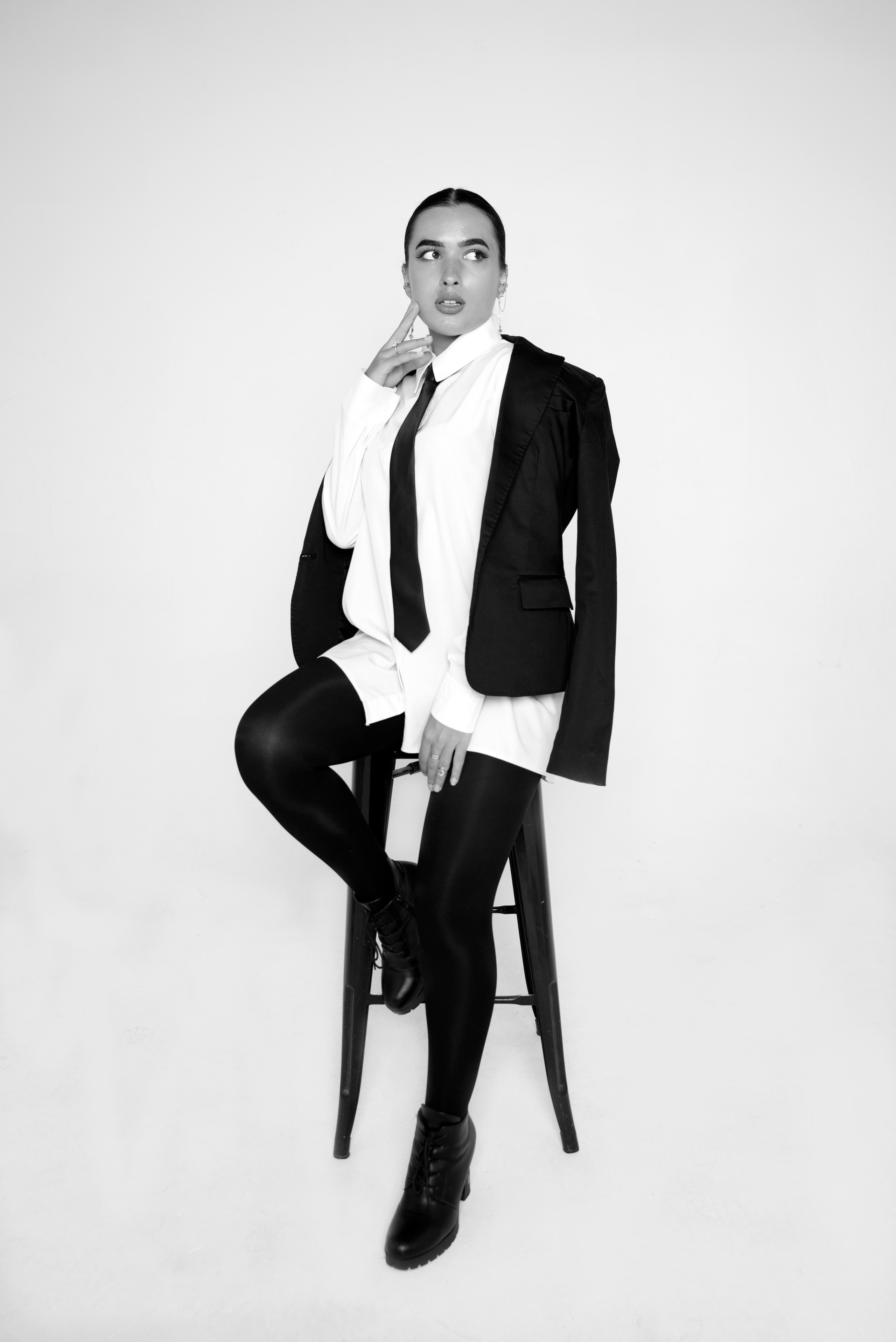 Айтач, съёмка в студии. Фотограф в Москве Безлюдов Михаил