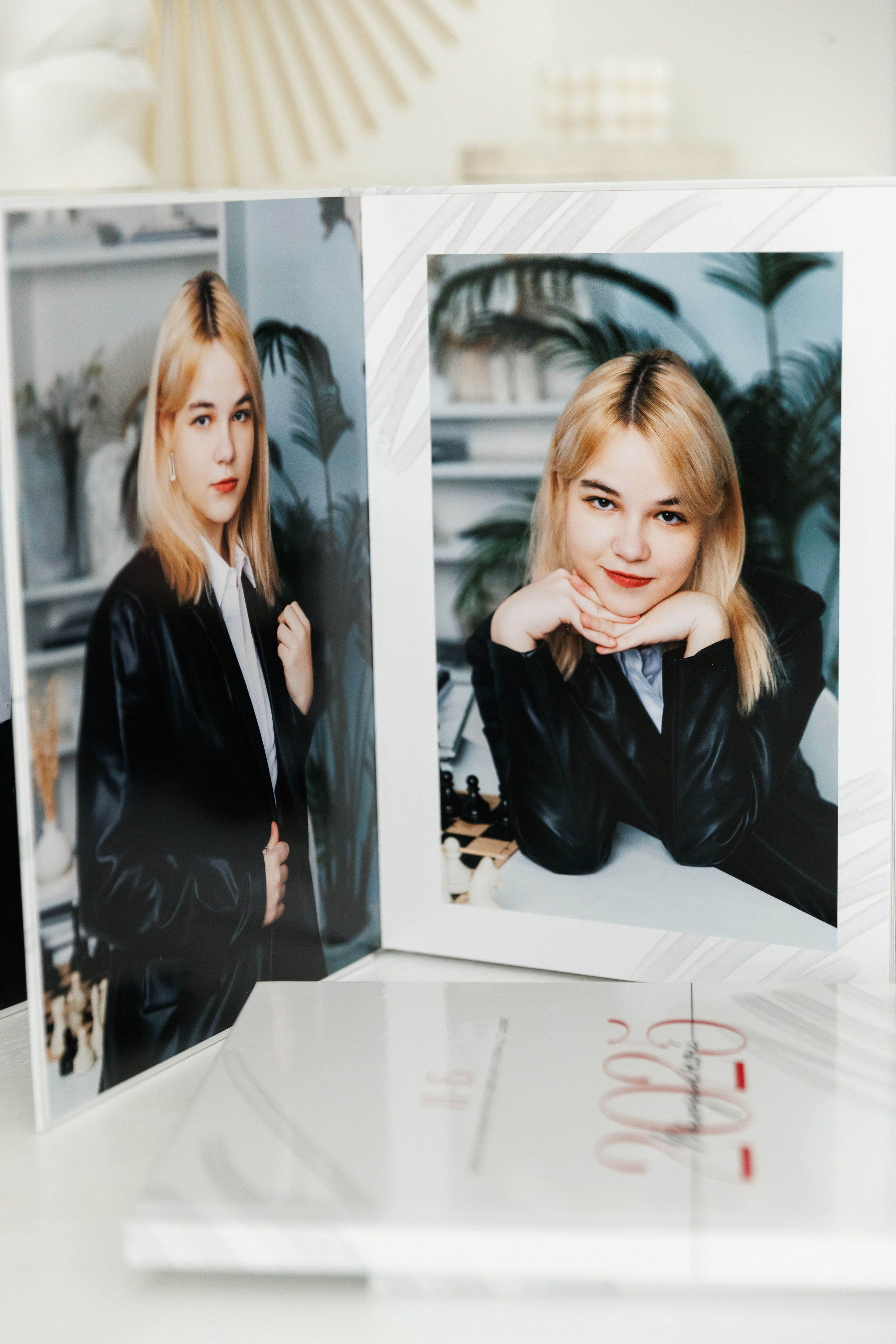 Выпускникам 26 школы 2025. ВЫПУСКНЫЕ АЛЬБОМЫ | РОВЕСНИК | КЕРЧЬ