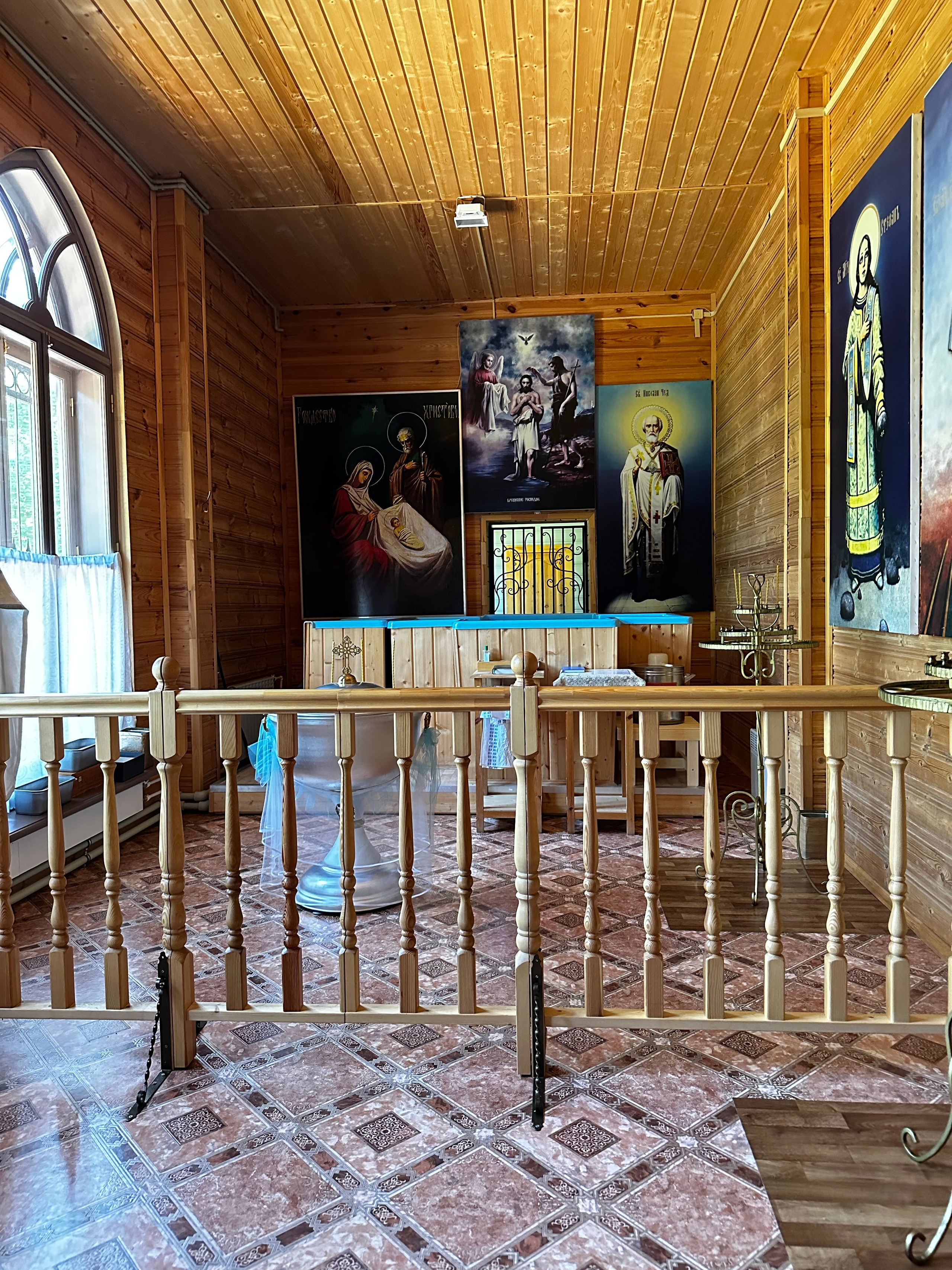 Крещение в храме Св. Спиридона Тримифунтского г. Ломоносов. Семейный фотограф и видеограф Алёна Ким