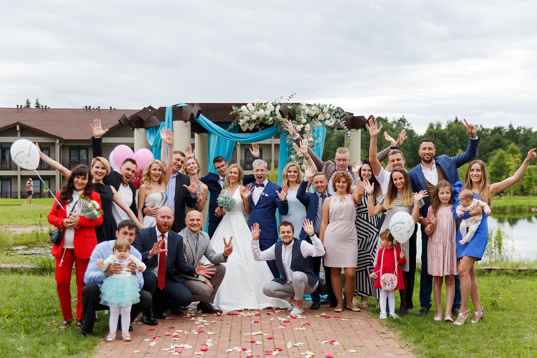 гости на свадьбе