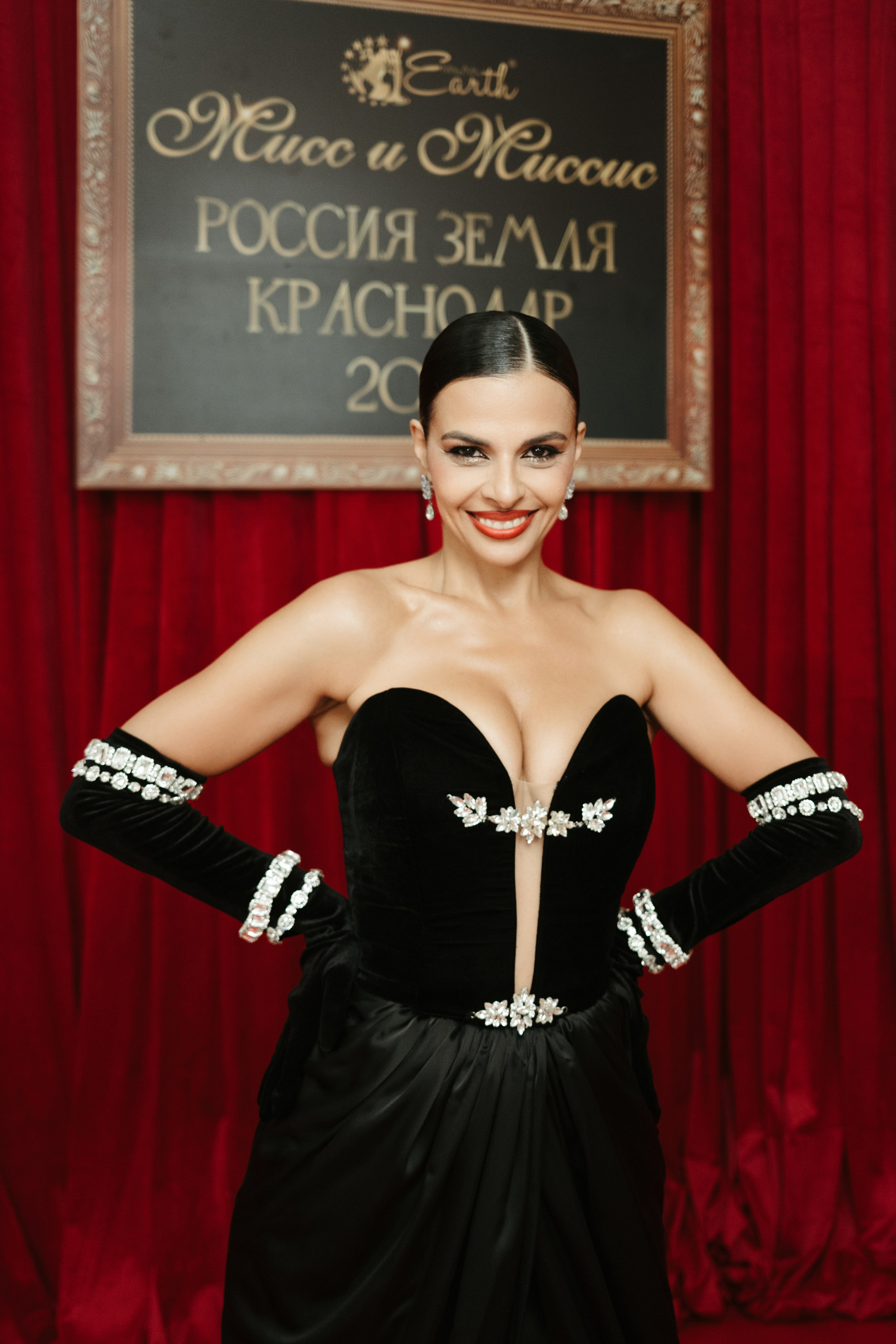 Мисс и Миссис Россия Земли Краснодар 2025. Свадебный и репортажной фотограф Денис Ожигин в Краснодаре и Краснодарском крае