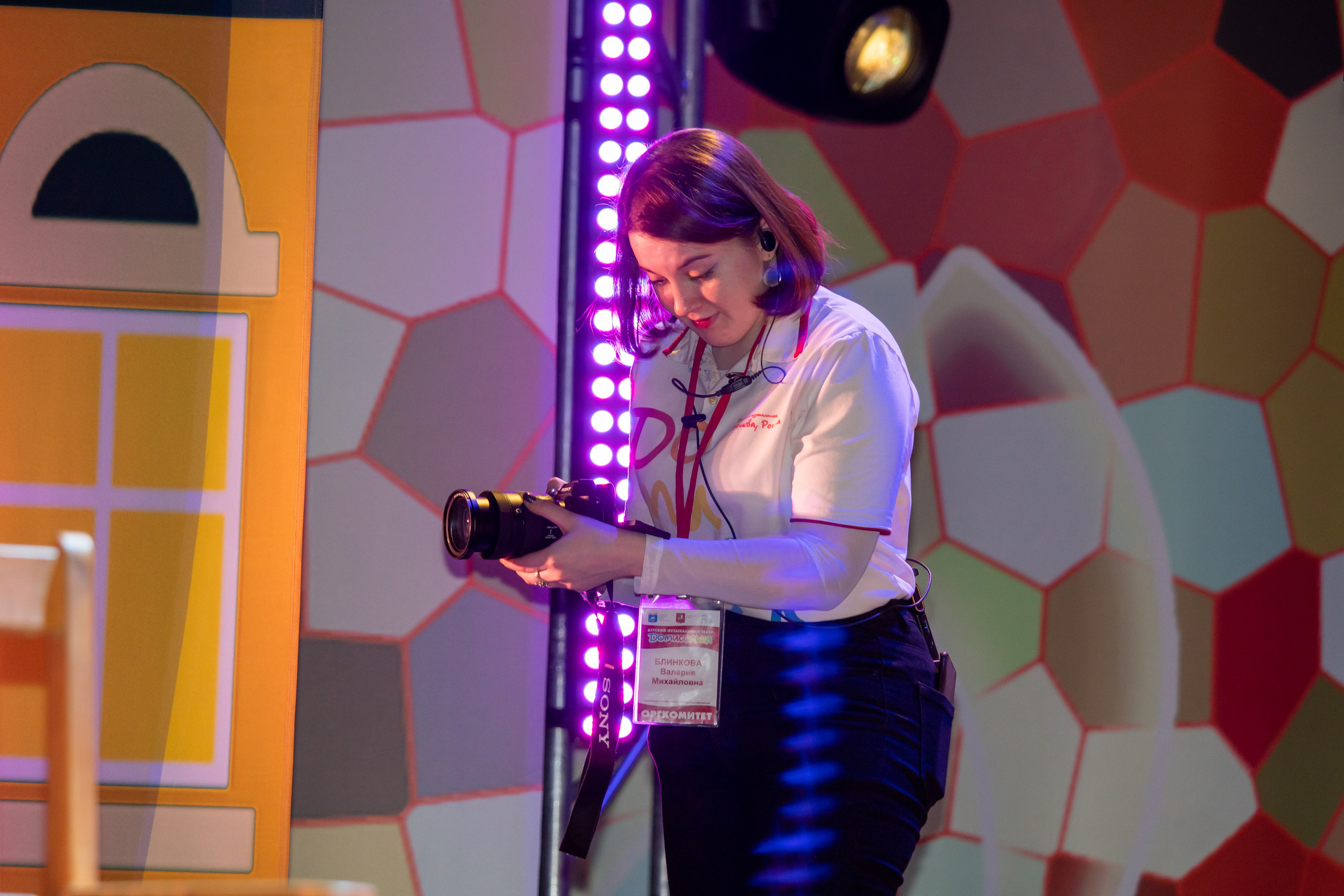 Съёмка концерта для Домисольки, большой концертный зал Космос. «Студия DRONAVT`s» — видеосъёмка и фотография г. Москва